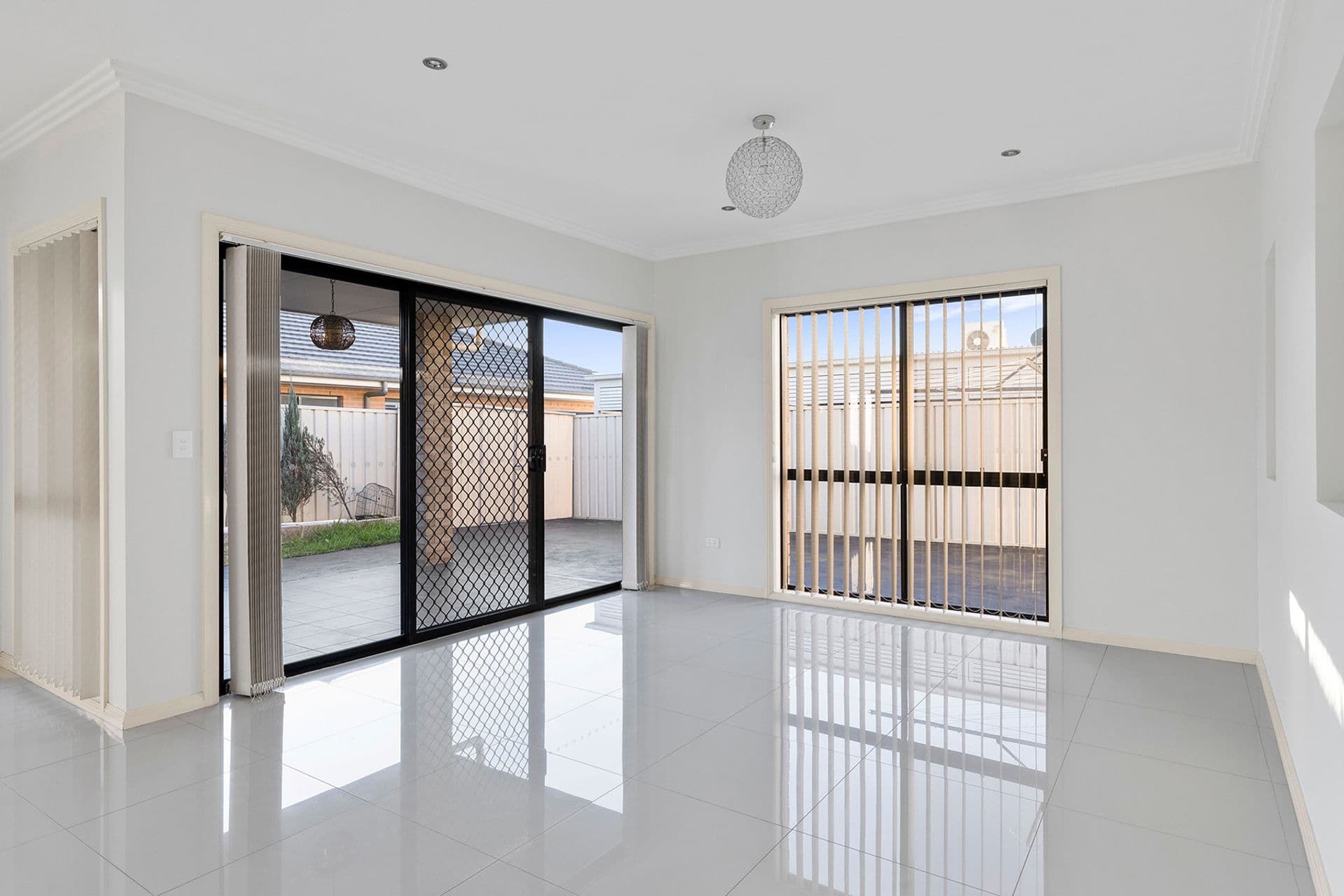 6 Fysh Avenue, Middleton Grange, NSW, 2171, Middleton Grange - Thumbnail 6