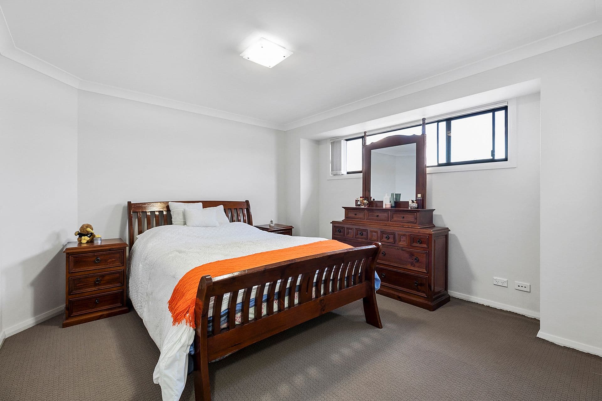 44 McGuiness Avenue, Middleton Grange, NSW, 2171, Middleton Grange - Thumbnail 8