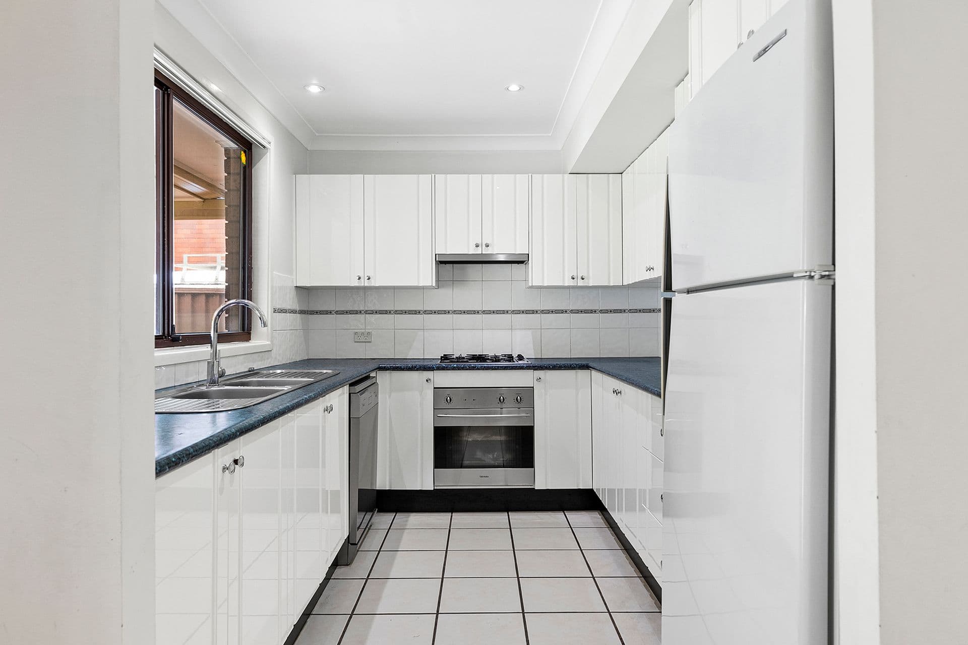 7 O'Connell Close, Lurnea, NSW, 2170, Lurnea - Thumbnail 5