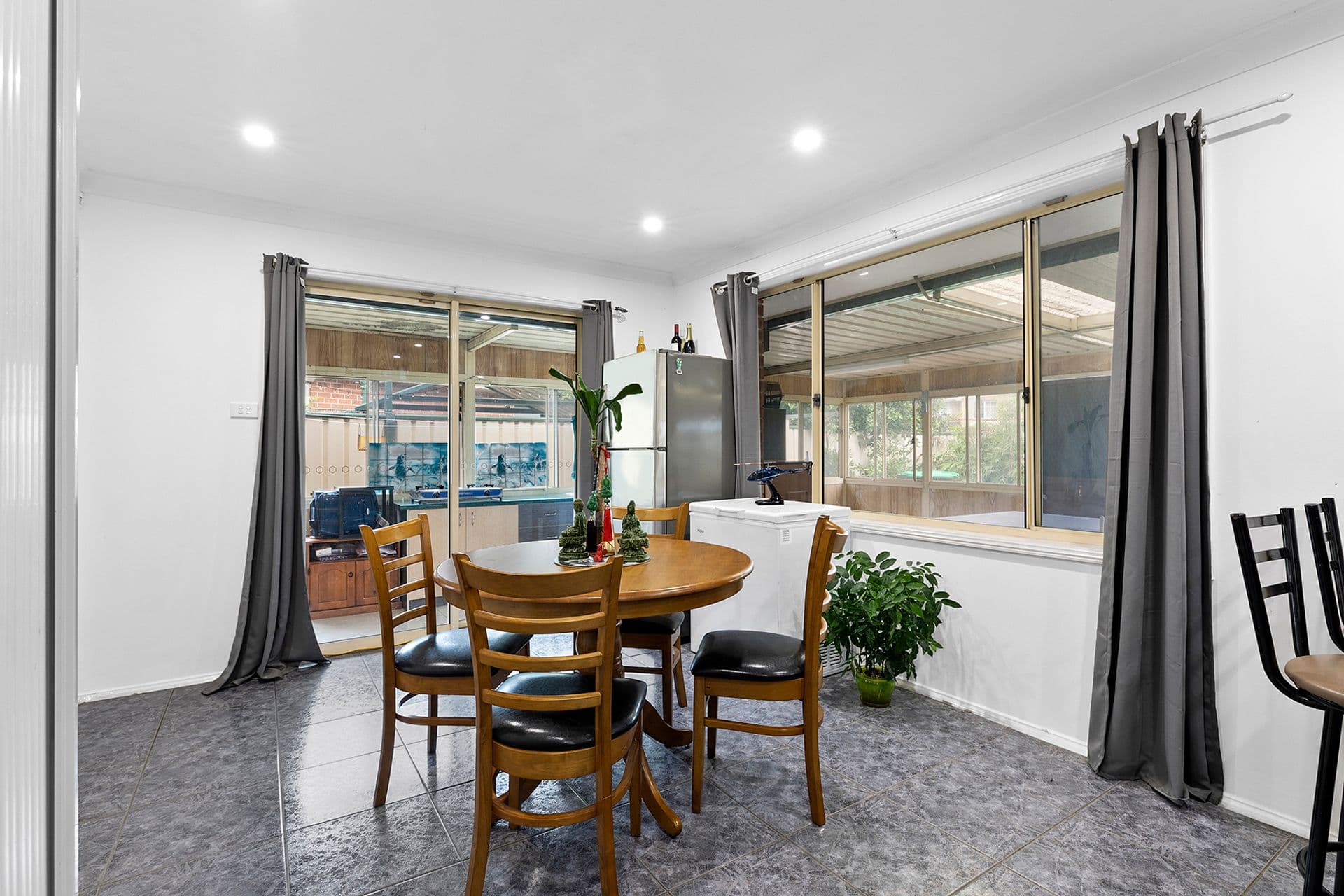 26 Guyra Road, Hinchinbrook, NSW, 2168, Hinchinbrook - Thumbnail 6