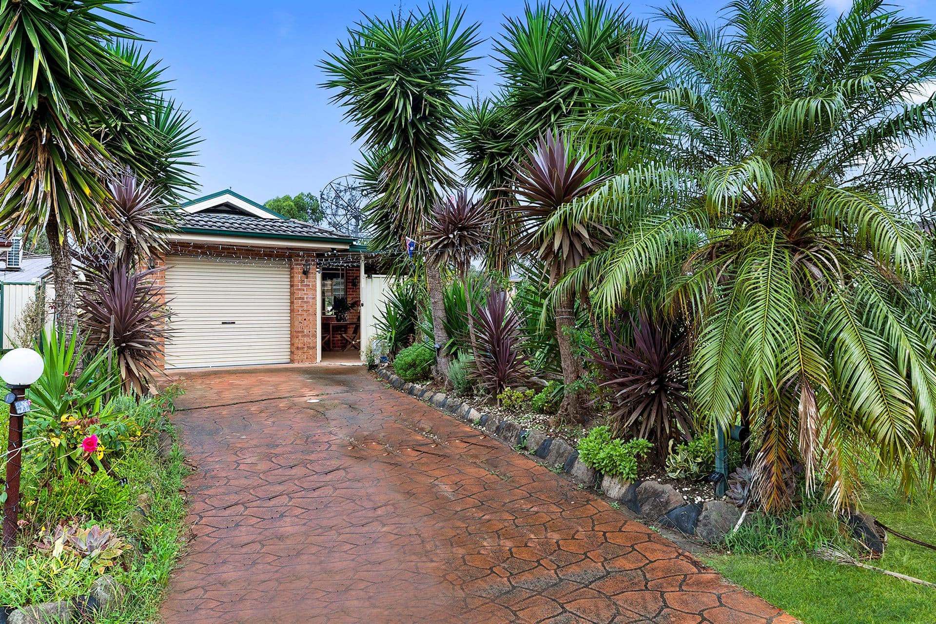 26 Guyra Road, Hinchinbrook, NSW, 2168, Hinchinbrook - Image 1