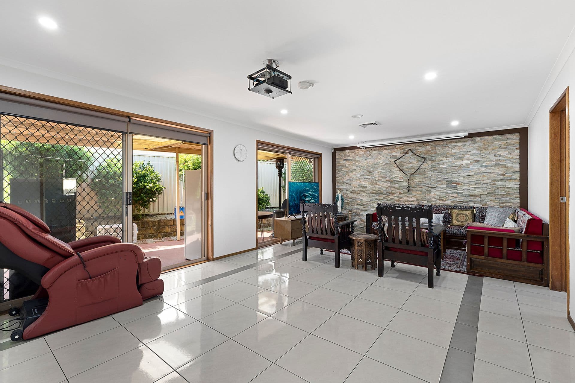 166 Quarry Road, Bossley Park, NSW, 2176, Bossley Park - Thumbnail 7