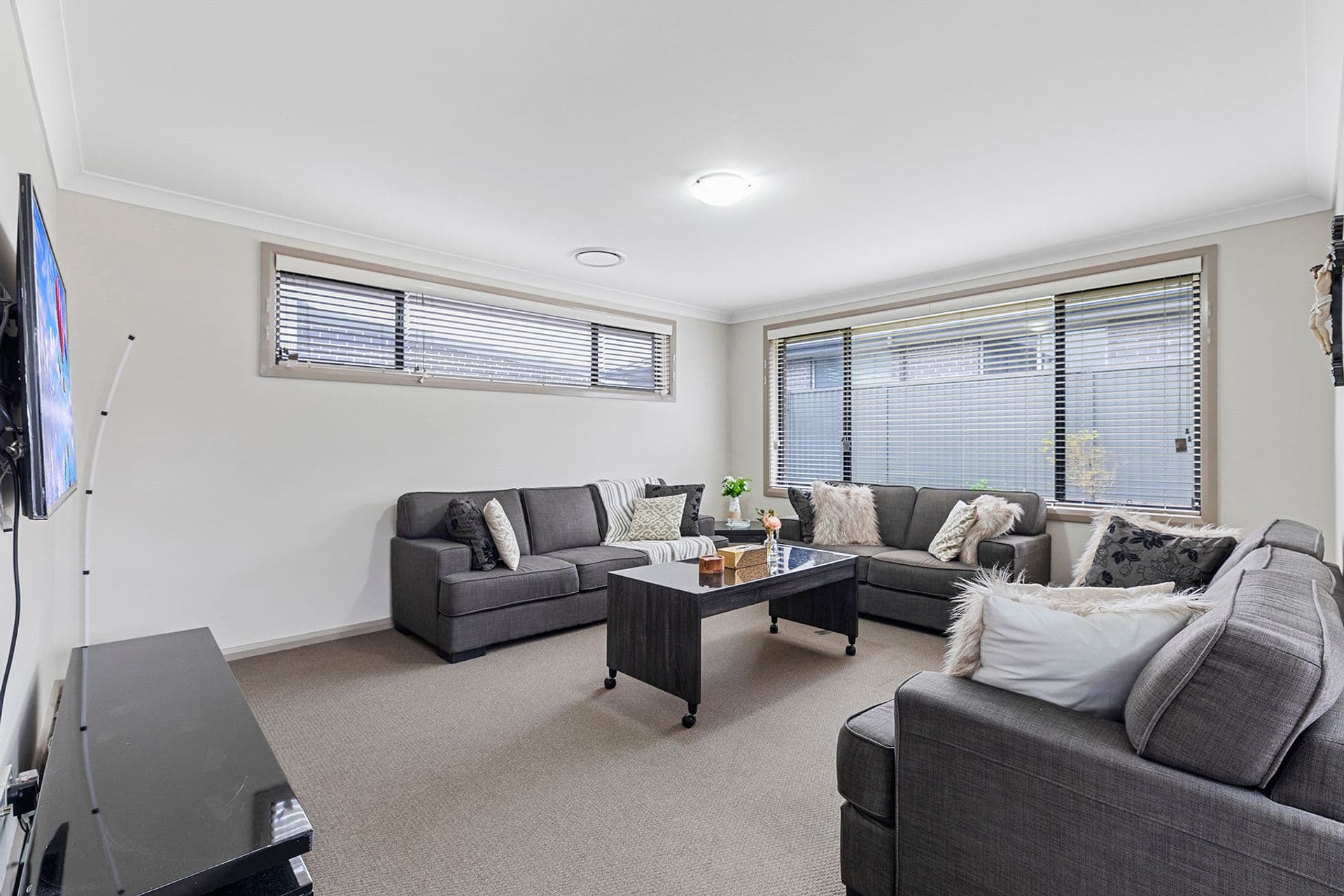 7 Irving Terrace, Middleton Grange, NSW, 2171, Middleton Grange - Thumbnail 5
