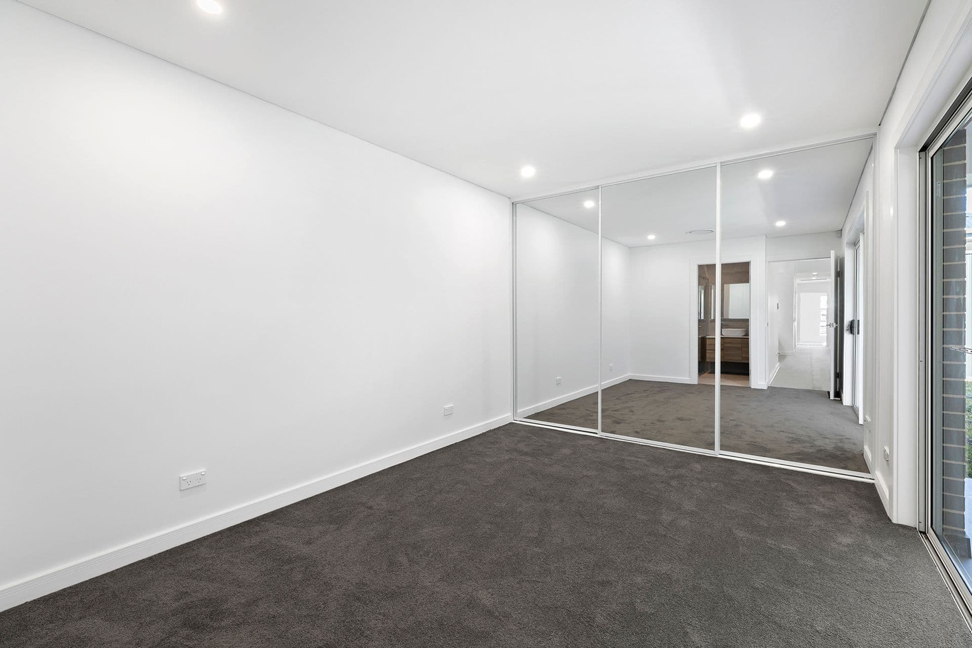 12 Jervis Street, Gregory Hills, NSW, 2557, Gregory Hills - Thumbnail 6