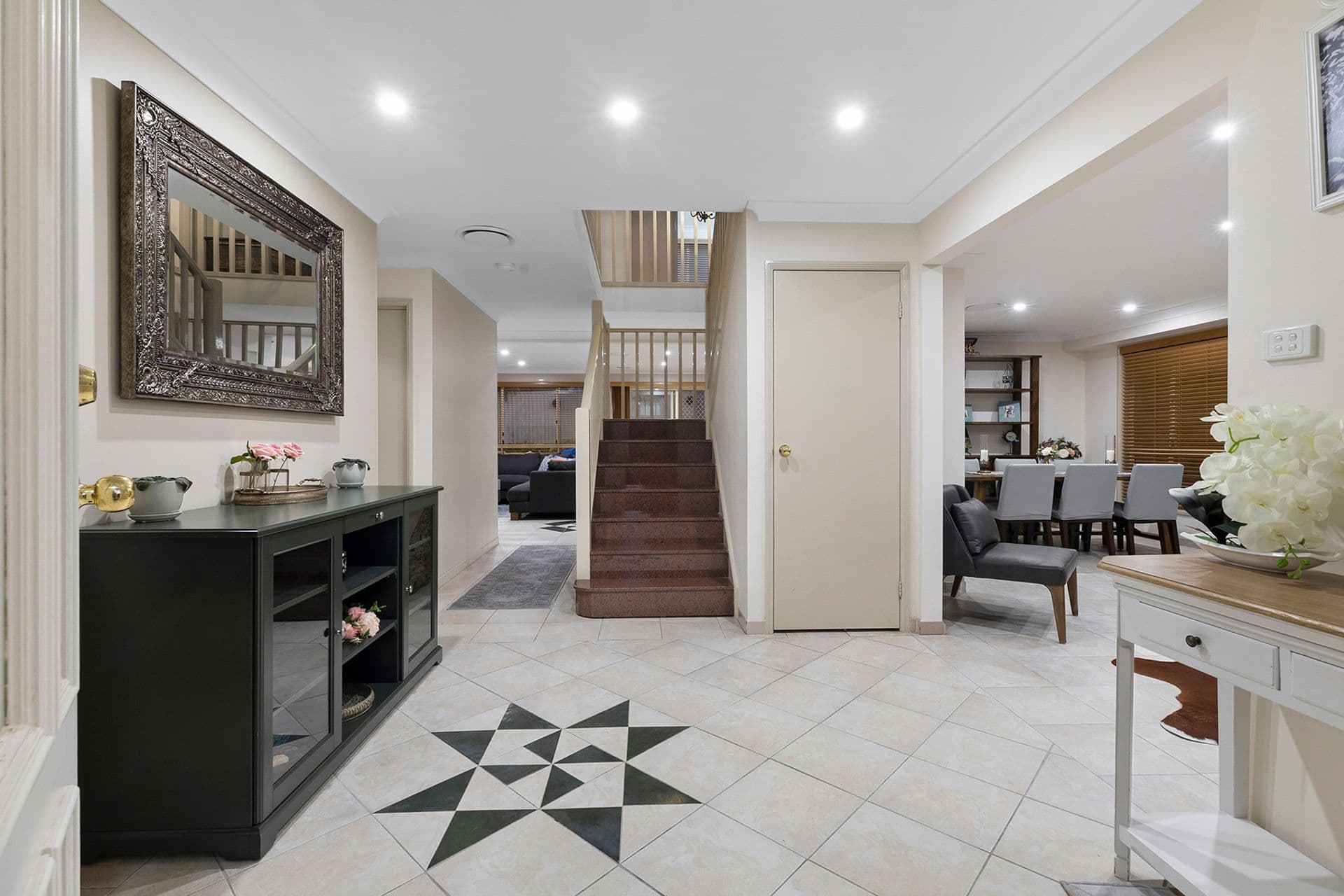 86 Greenway Drive, West Hoxton, NSW, 2171, West Hoxton - Thumbnail 2