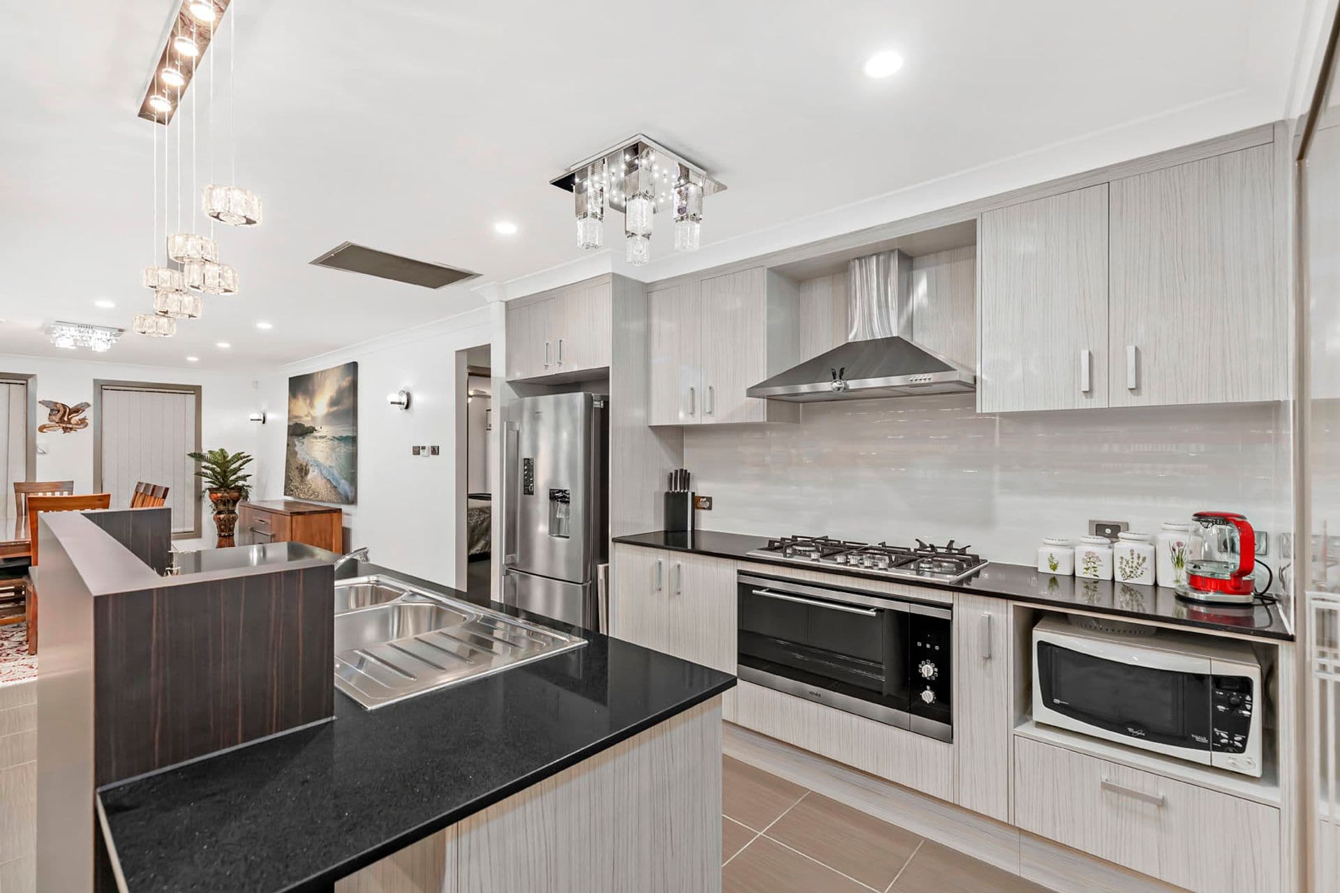 18 Melrose Street, Middleton Grange, NSW, 2171, Middleton Grange - Thumbnail 3