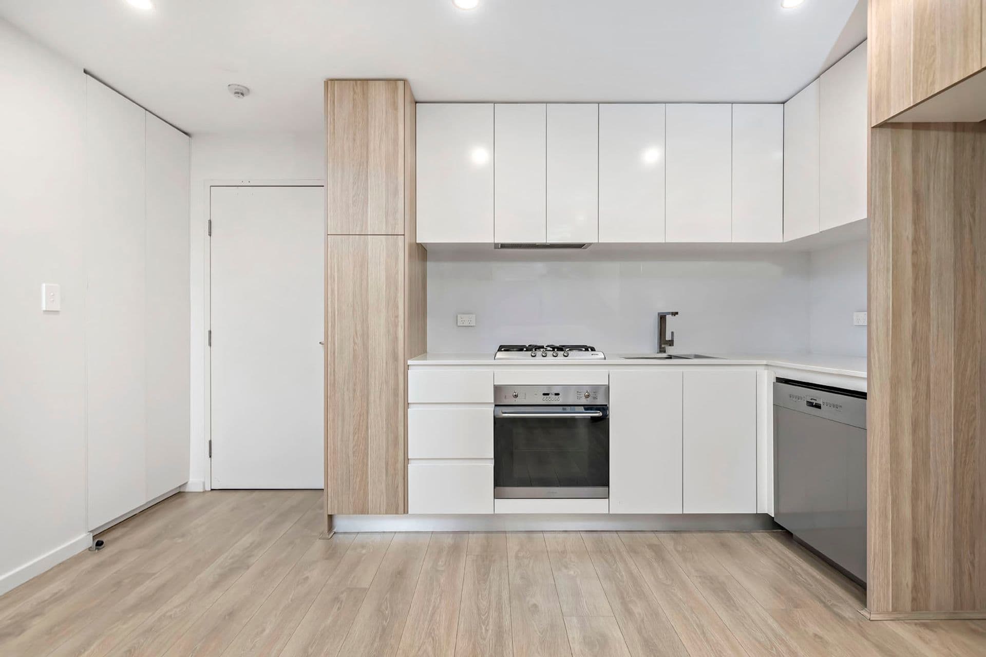 802/6 Cross Street, Bankstown, NSW, 2200, Bankstown - Thumbnail 3