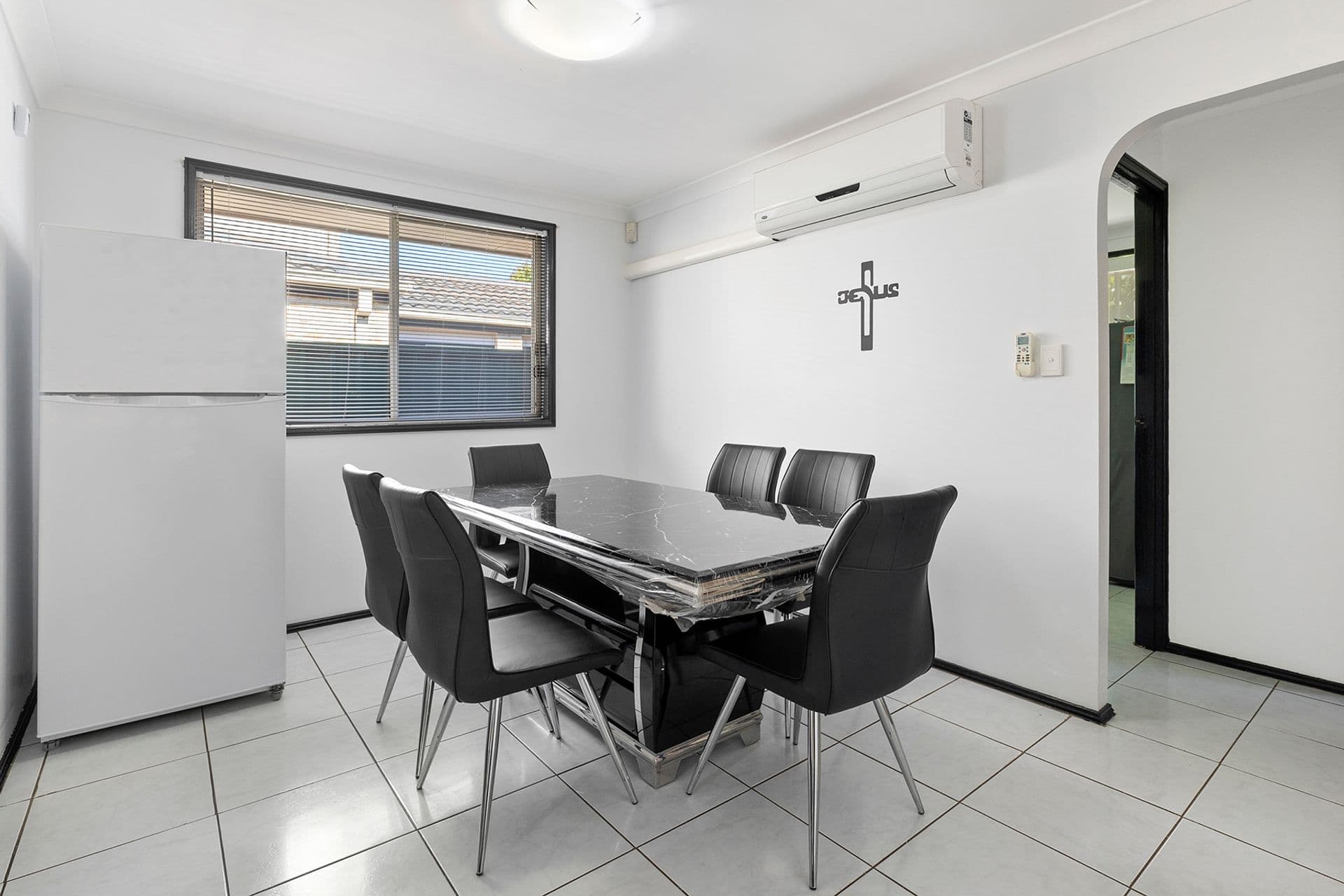 3 Isis Street, Fairfield West, NSW, 2165, Fairfield West - Thumbnail 6