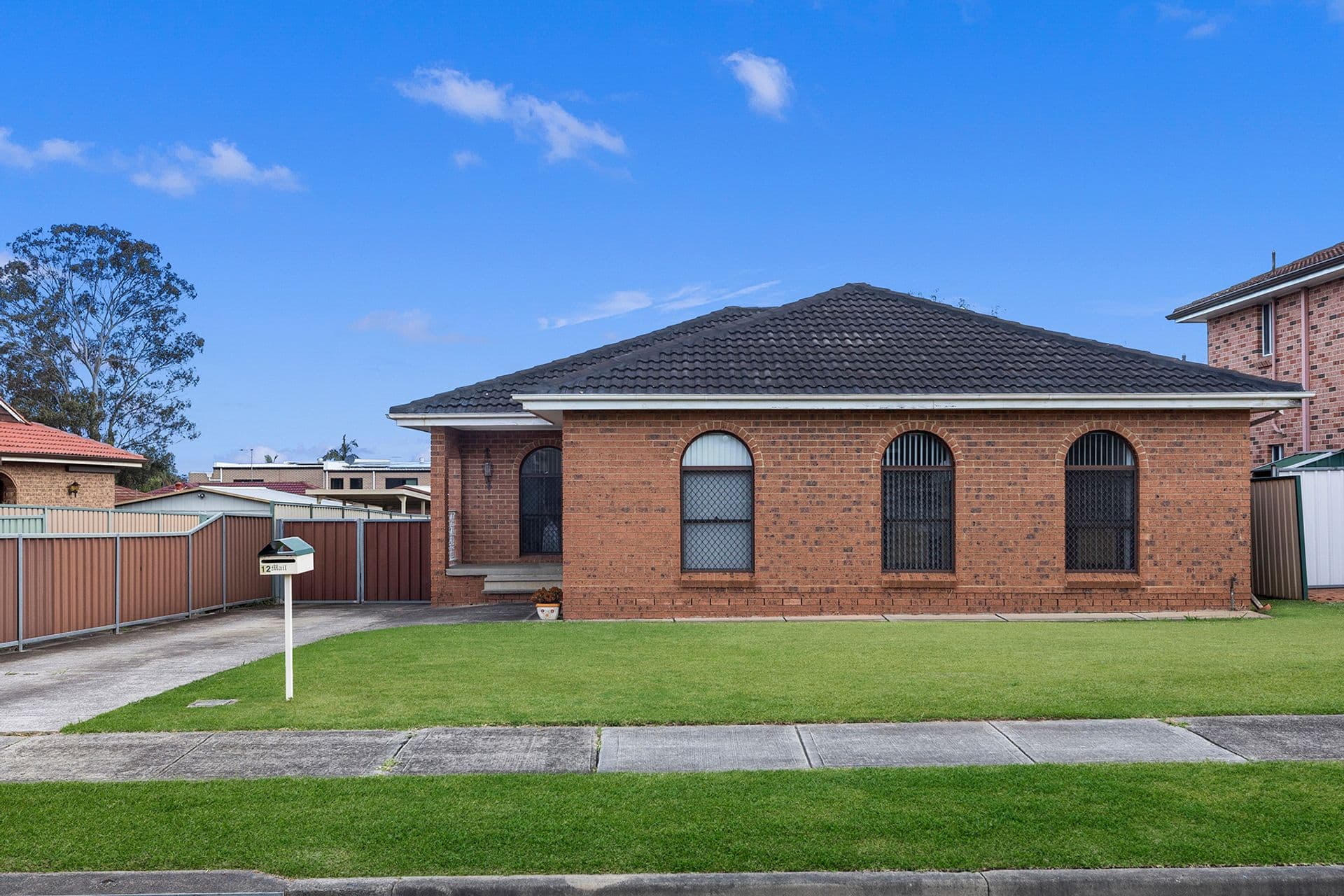 12 Yakima Avenue, Bossley Park, NSW, 2176, Bossley Park - Thumbnail 2