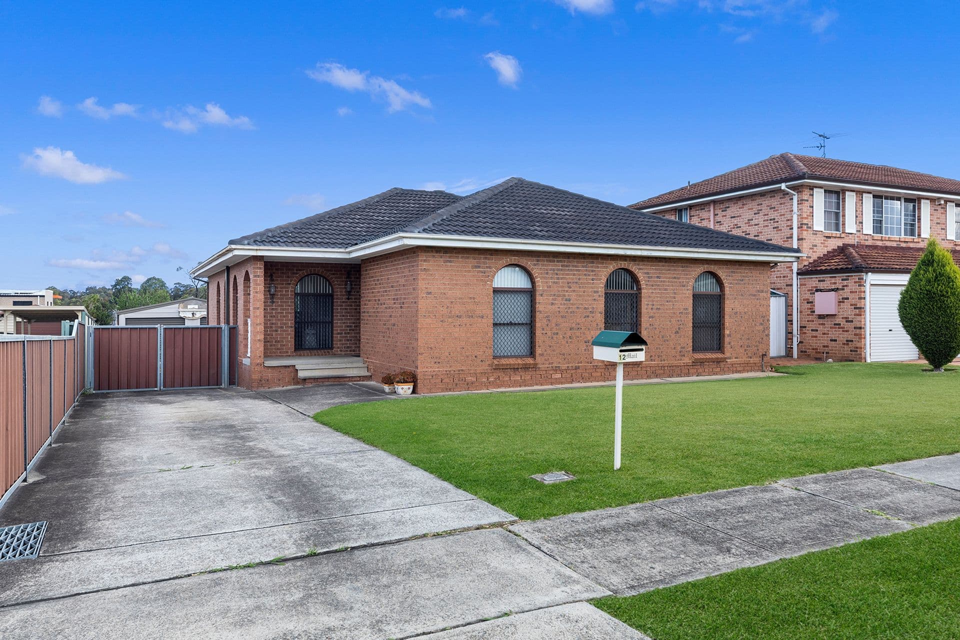 12 Yakima Avenue, Bossley Park, NSW, 2176, Bossley Park - Thumbnail 3