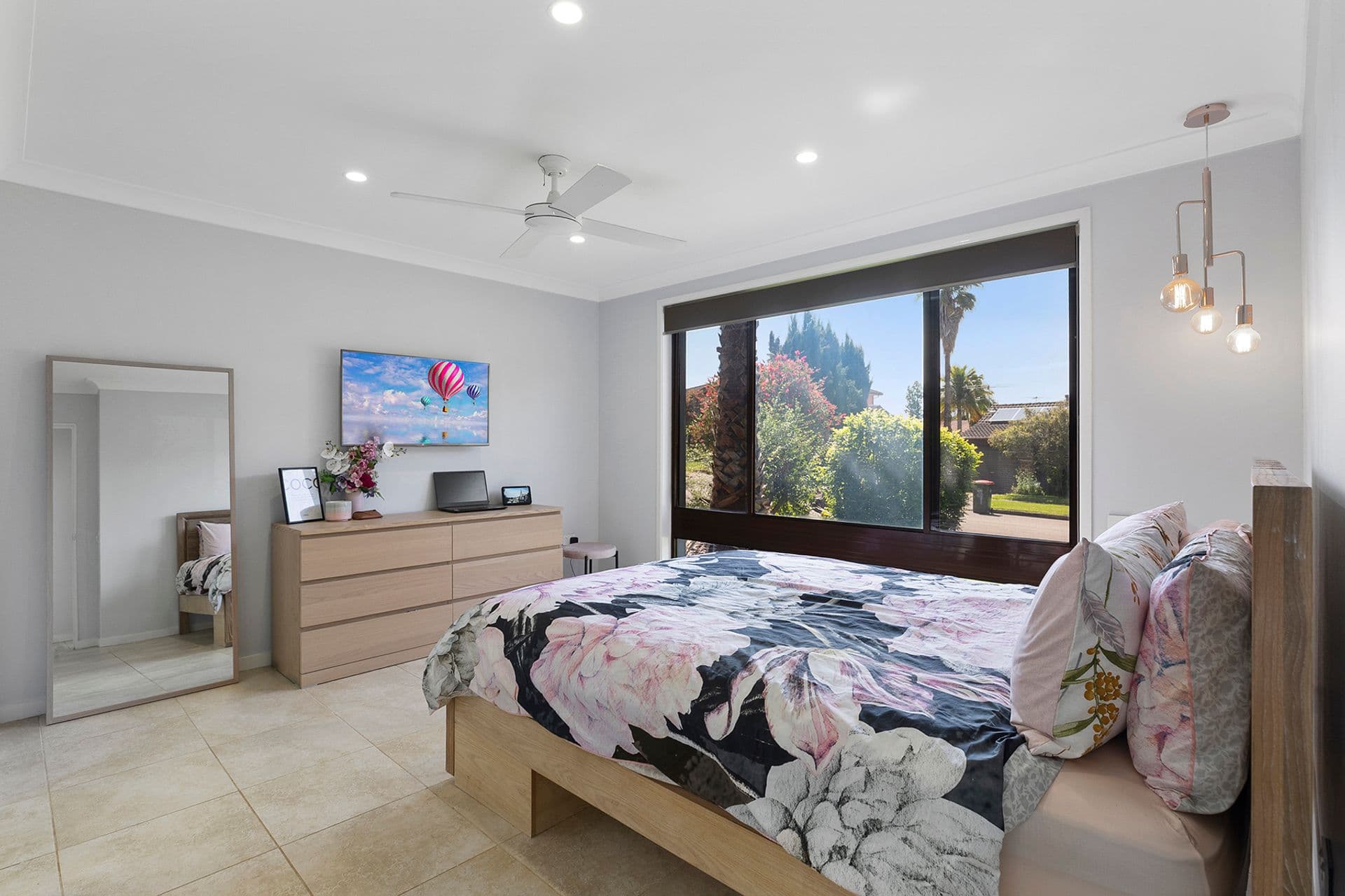 1 Leura Close, Bossley Park, NSW, 2176, Bossley Park - Thumbnail 7