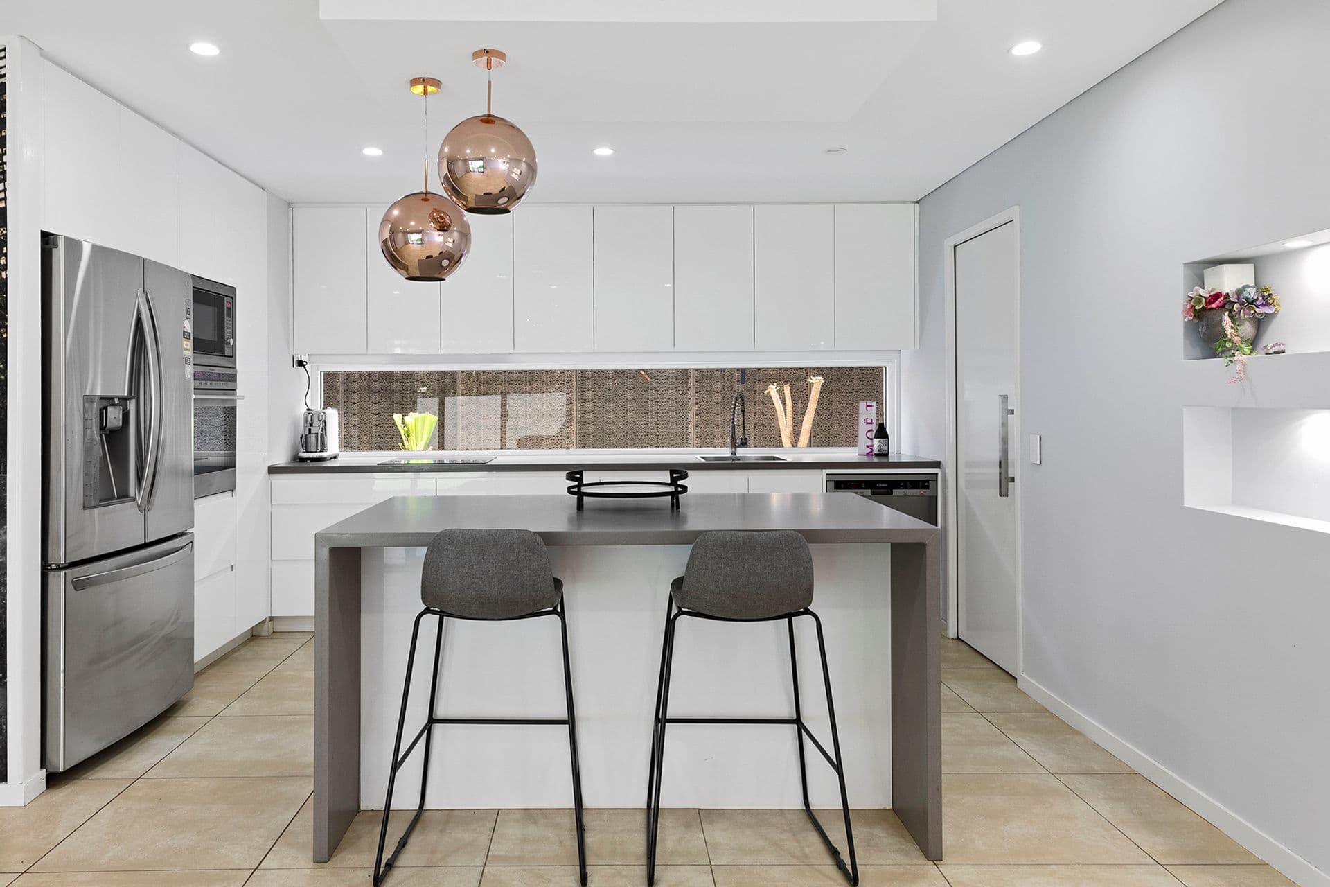 1 Leura Close, Bossley Park, NSW, 2176, Bossley Park - Thumbnail 4
