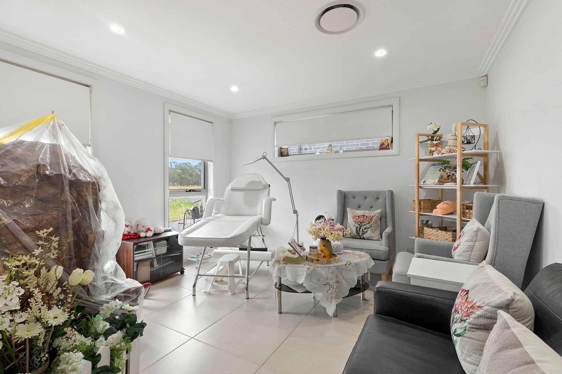 8 Rosedale Circuit, Carnes Hill, NSW, 2171, Carnes Hill - Thumbnail 6