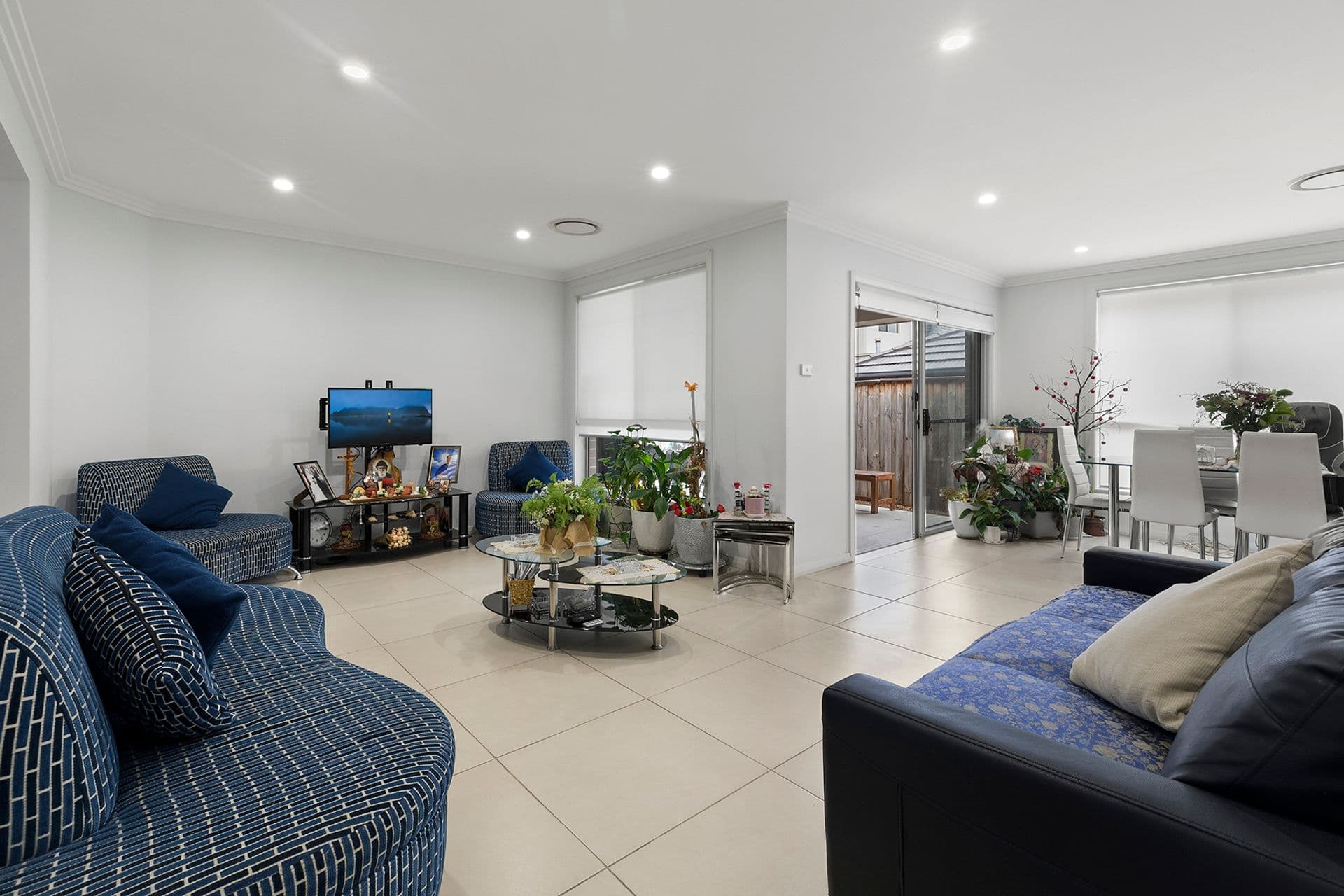 8 Rosedale Circuit, Carnes Hill, NSW, 2171, Carnes Hill - Thumbnail 3