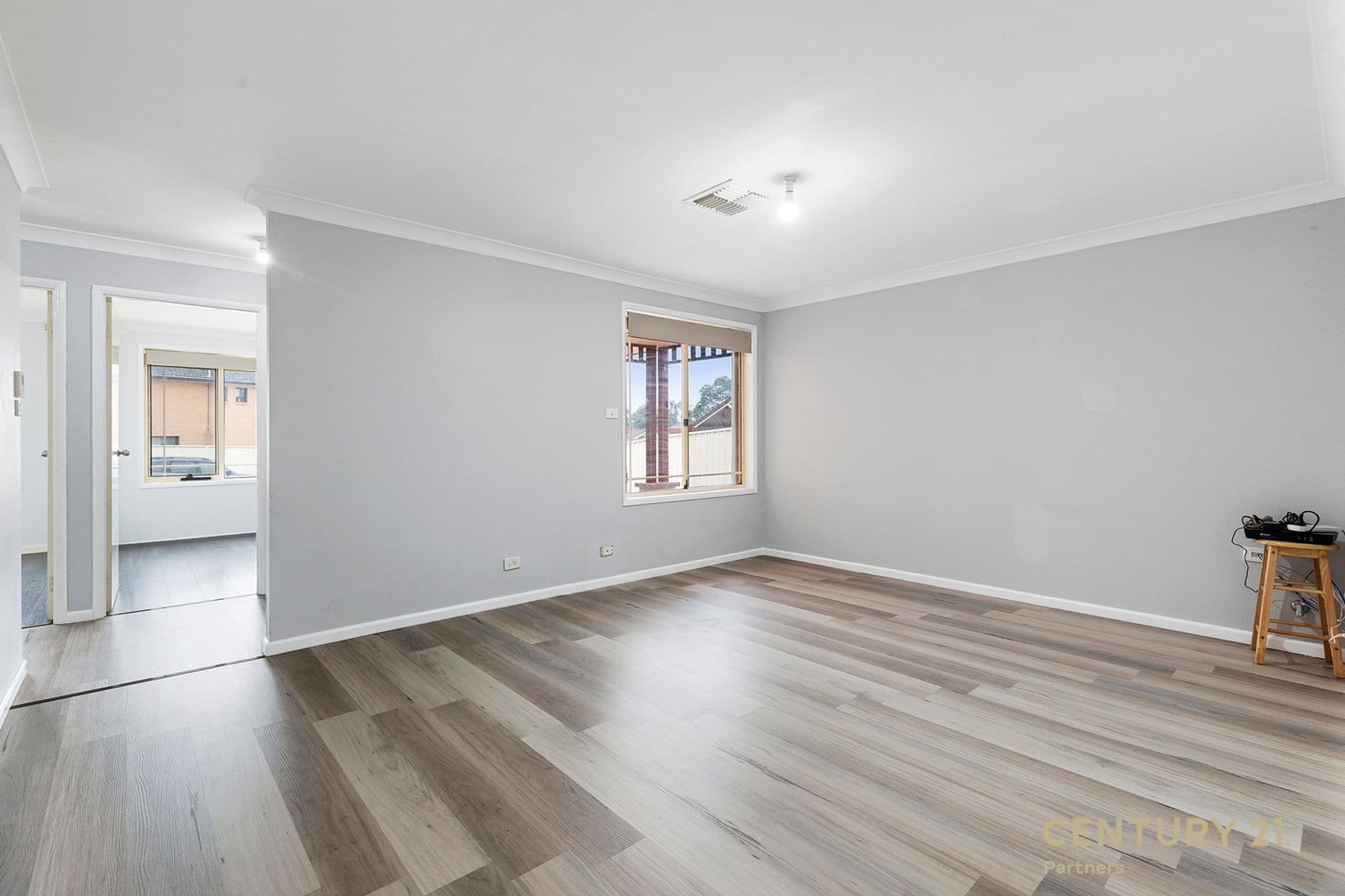 5 Collarenebri Road, Hinchinbrook, NSW, 2168, Hinchinbrook - Thumbnail 2