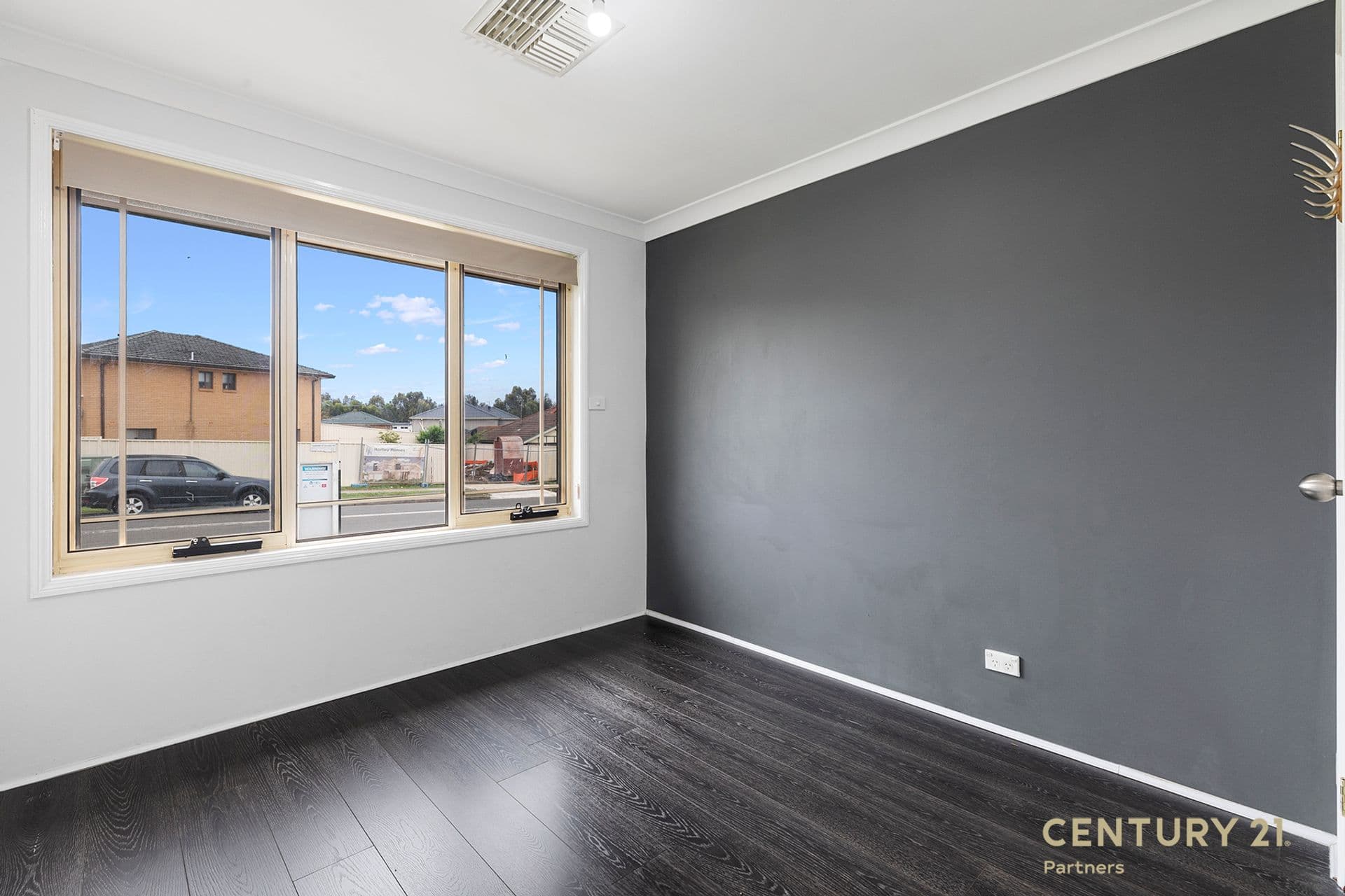 5 Collarenebri Road, Hinchinbrook, NSW, 2168, Hinchinbrook - Thumbnail 6