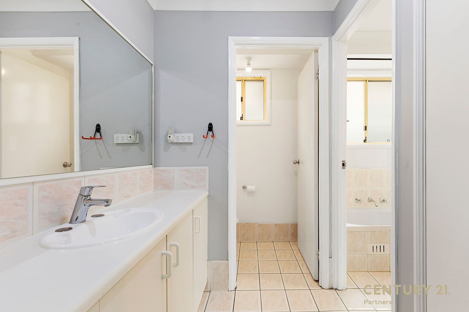5 Collarenebri Road, Hinchinbrook, NSW, 2168, Hinchinbrook - Thumbnail 7