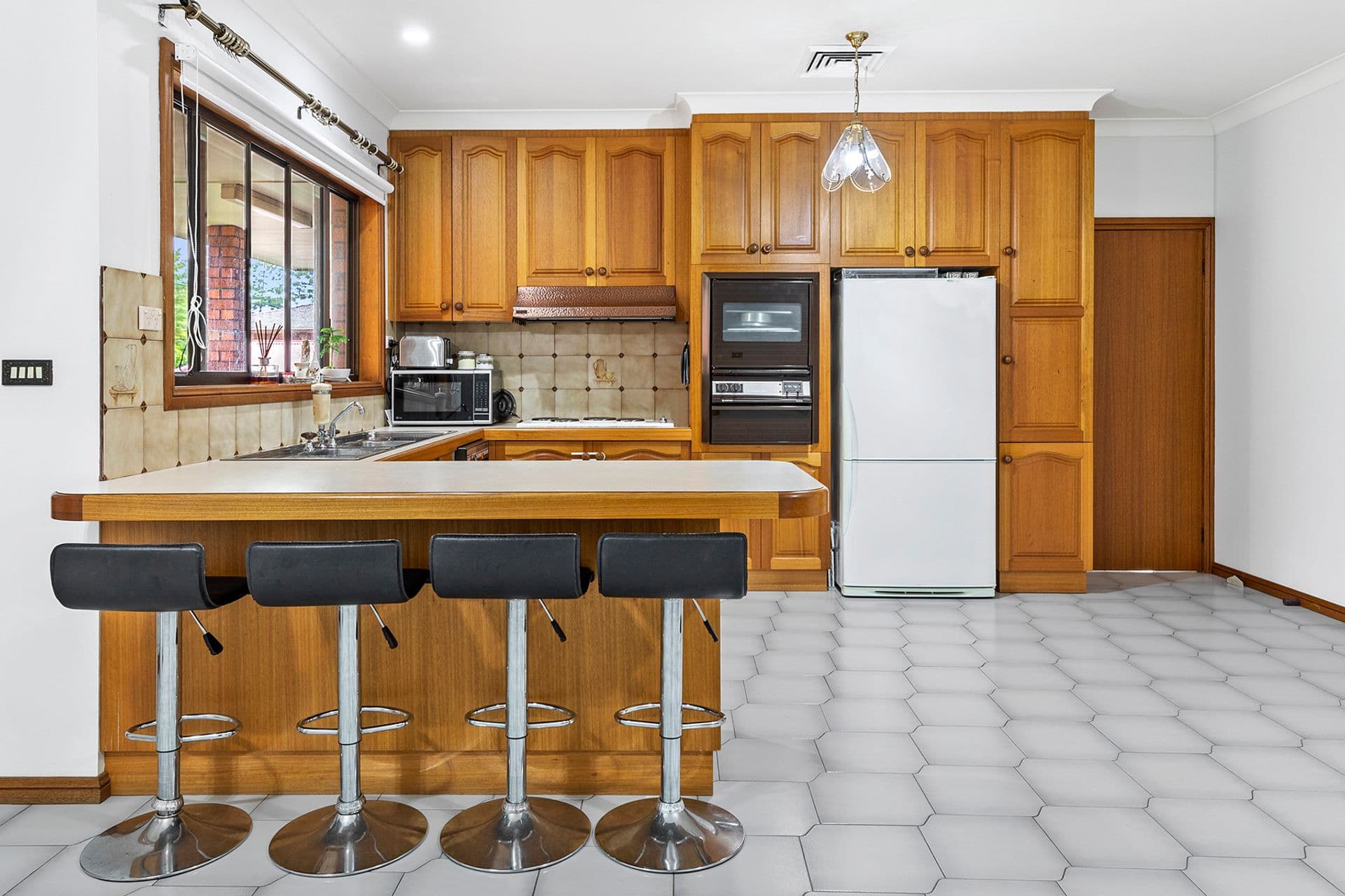 31 Zadro Avenue, Bossley Park, NSW, 2176, Bossley Park - Thumbnail 3