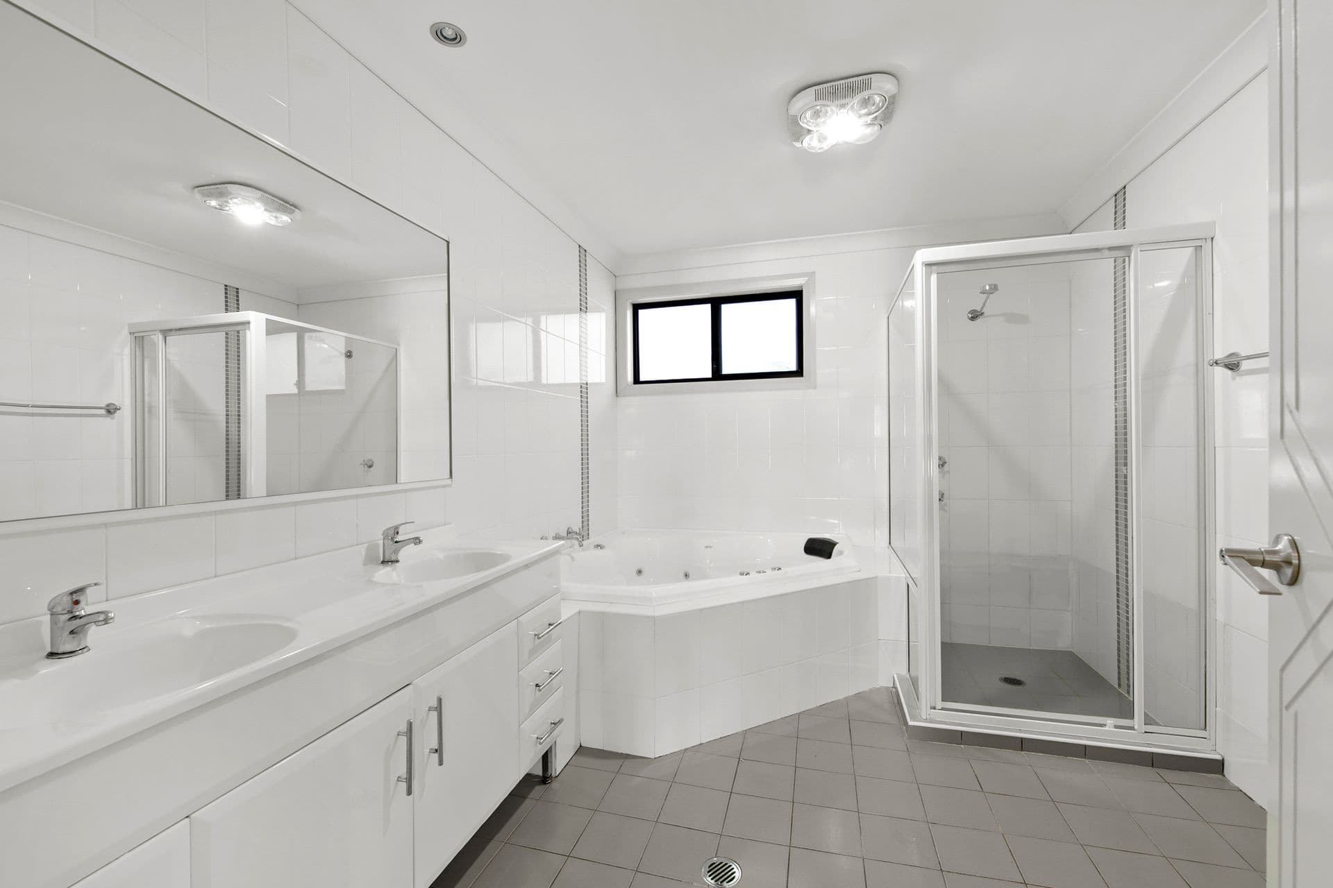 4 Pontville Close, West Hoxton, NSW, 2171, West Hoxton - Thumbnail 7