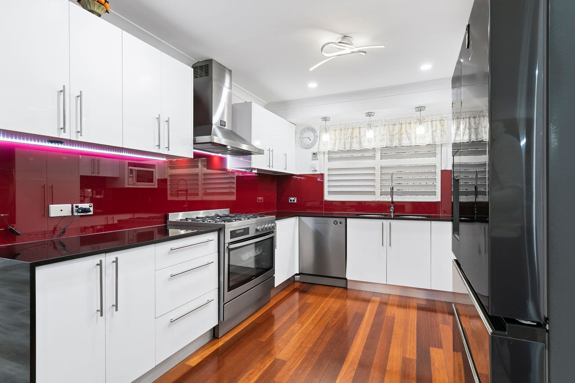 32 Nineteenth Avenue, Hoxton Park, NSW, 2171, Hoxton Park - Thumbnail 5