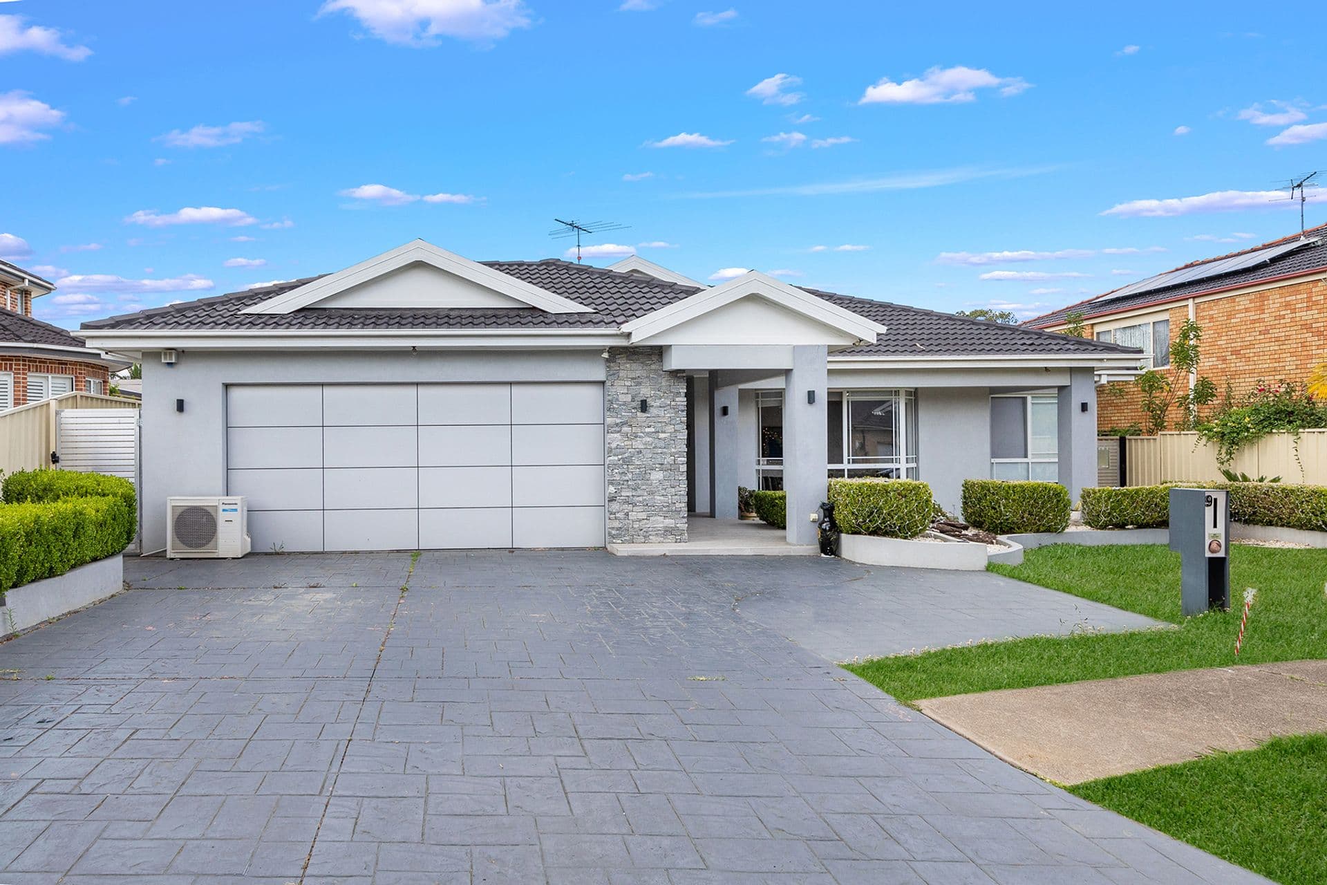 9 Lindeman Crescent, Green Valley, NSW, 2168, Green Valley - Thumbnail 3