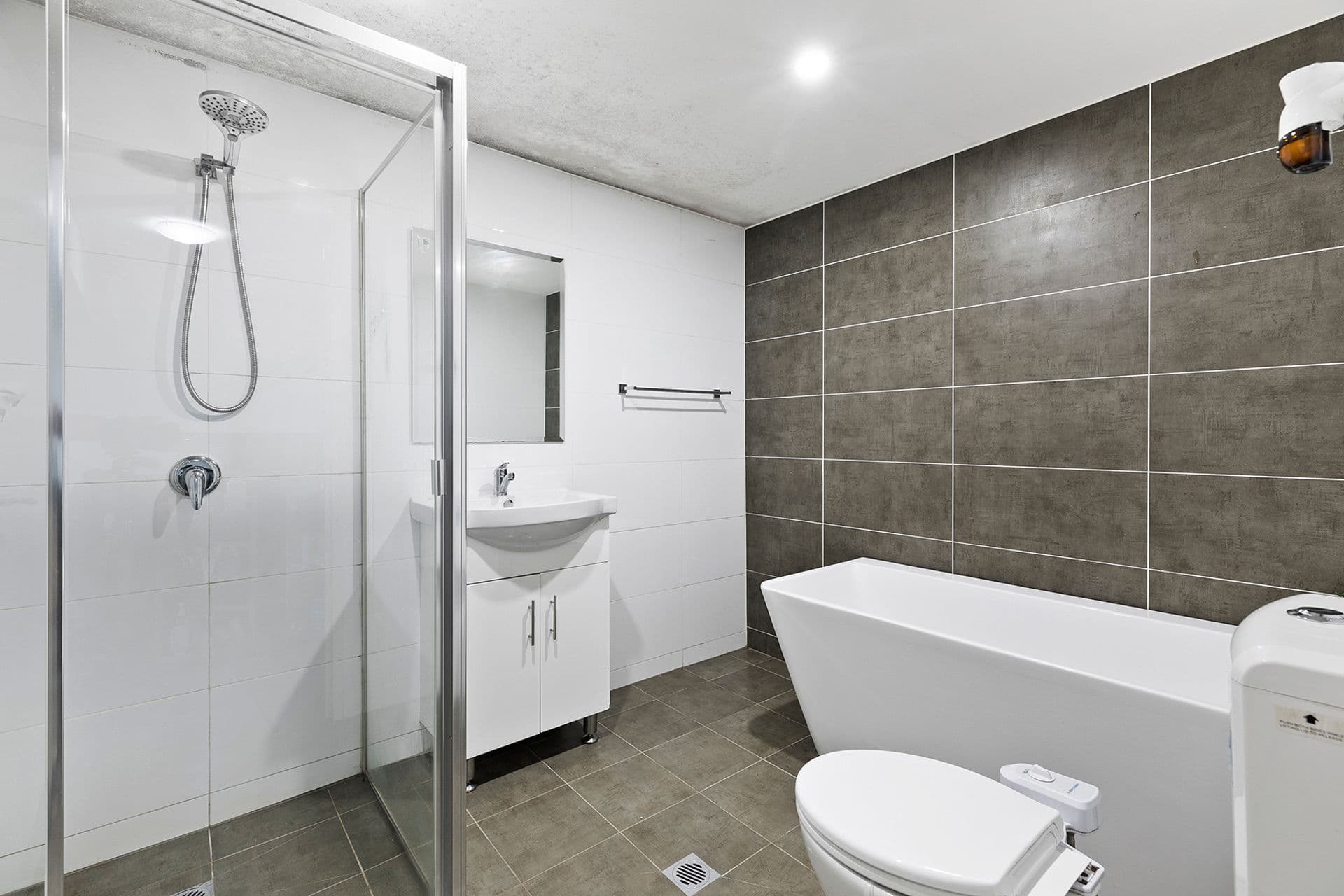 57/17-21 The Crescent, Fairfield, NSW, 2165, Fairfield - Thumbnail 5