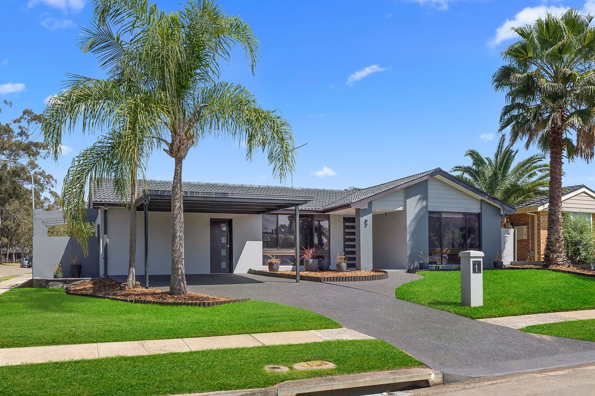 1 Leura Close, Bossley Park, NSW, 2176, Bossley Park - Image 1