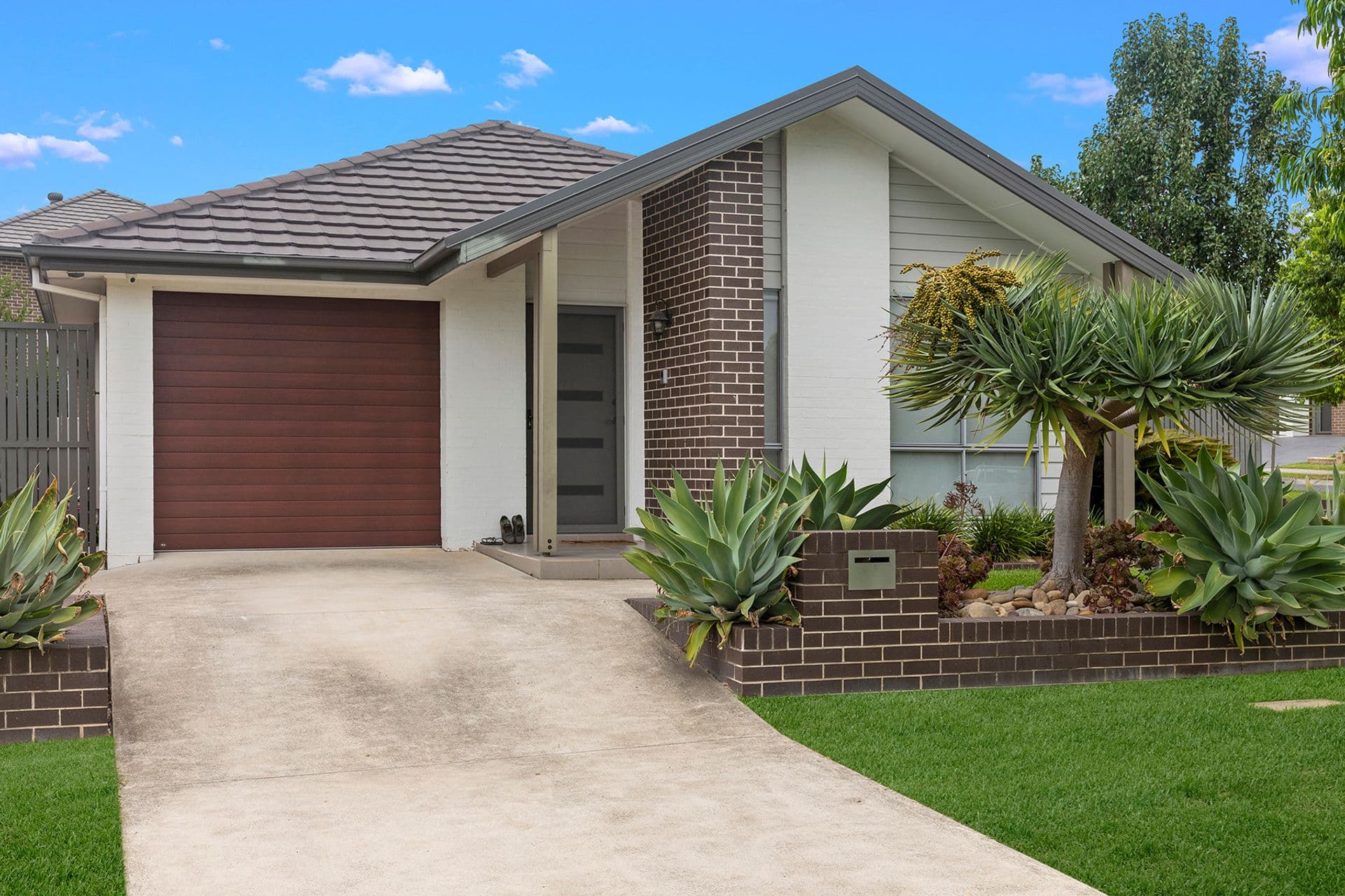 24 Ivor Avenue, Middleton Grange, NSW, 2171, Middleton Grange - Image 1