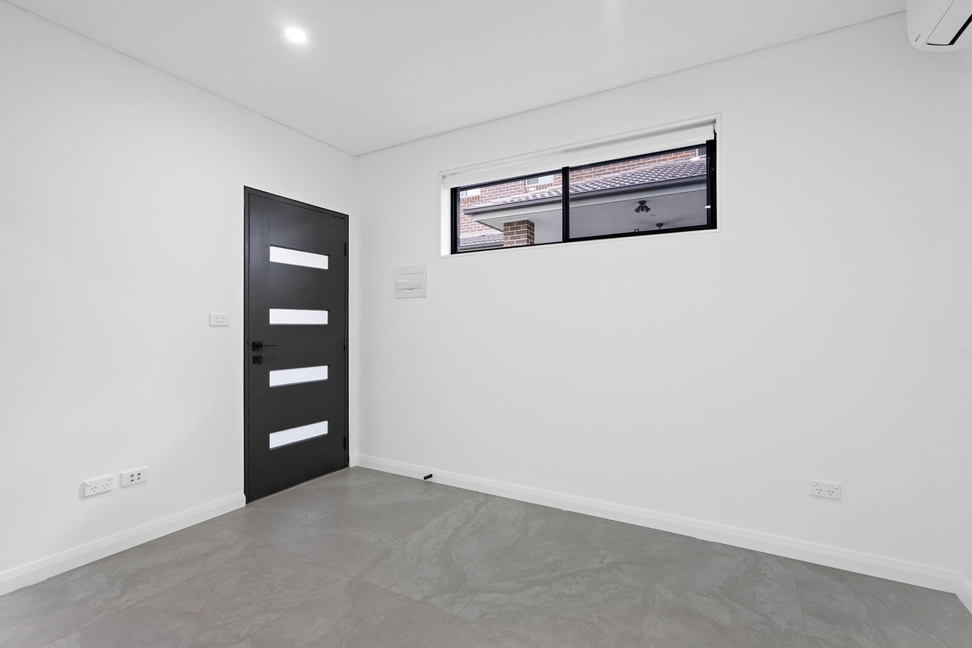 1/258A Smithfield Road, Fairfield West, NSW, 2165, Fairfield West - Thumbnail 2