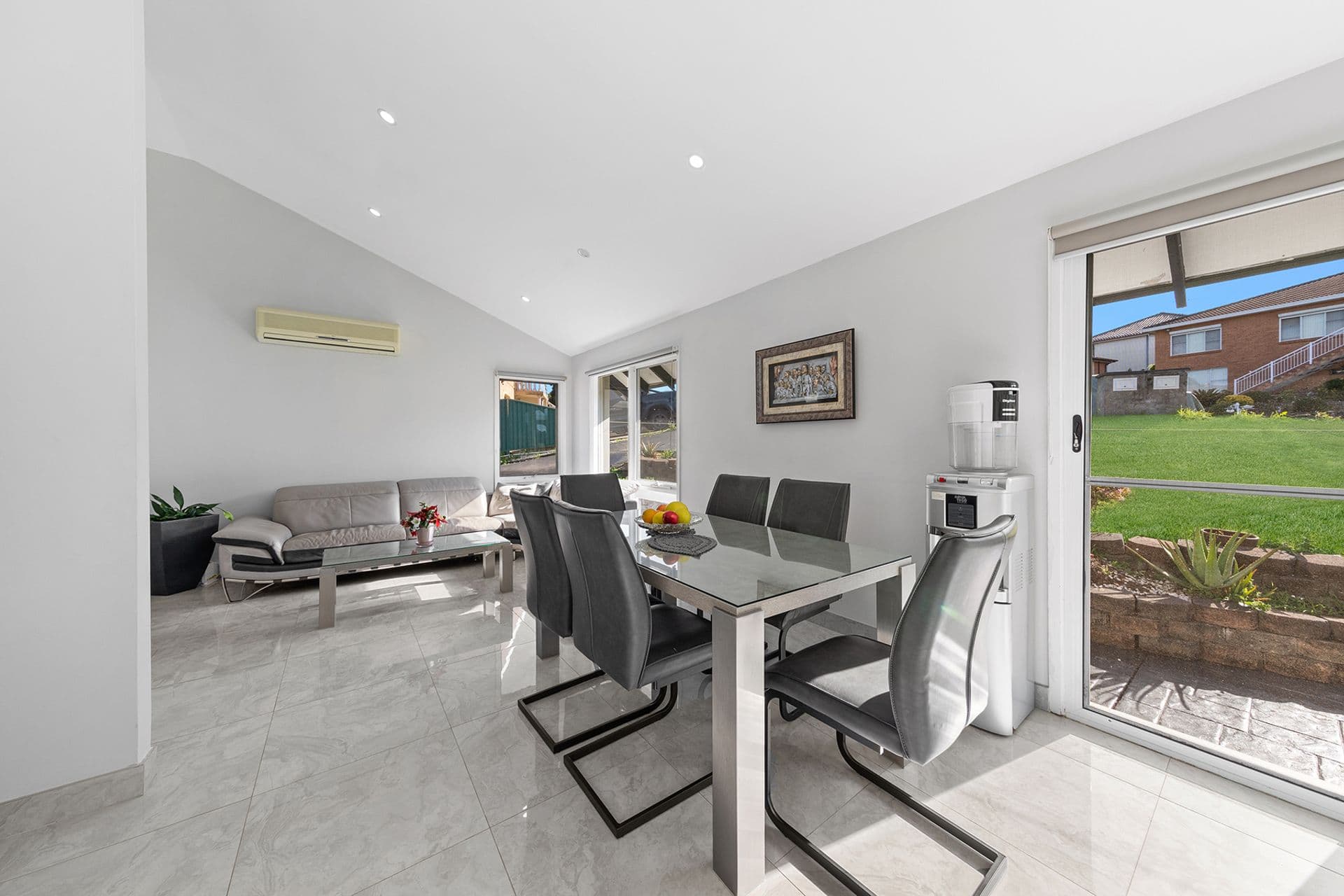 4 And 4A Forester Place, Bossley Park, NSW, 2176, Bossley Park - Thumbnail 3