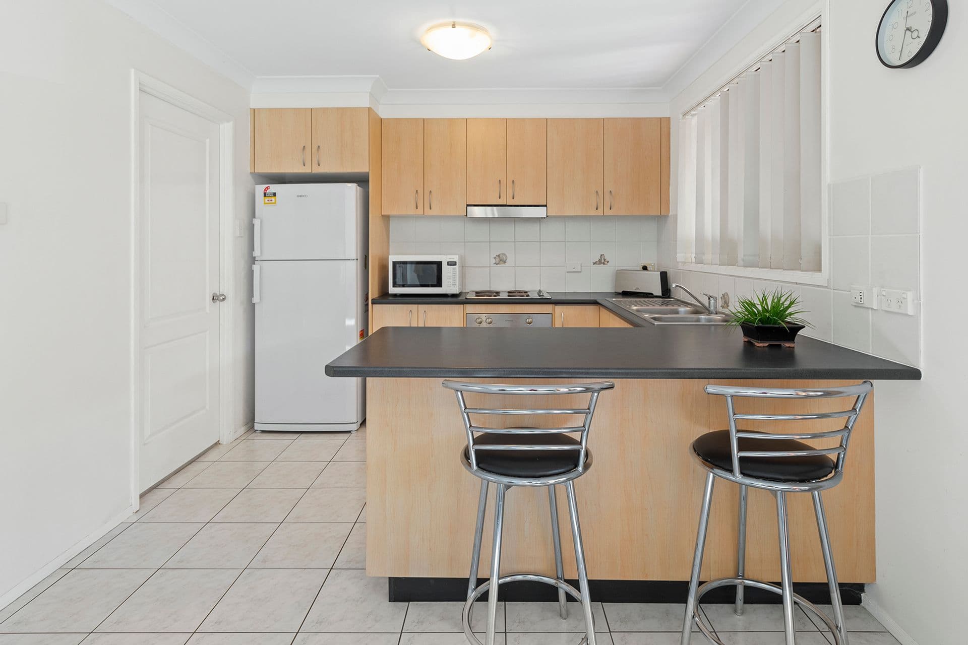 10/16-18 Carnation Avenue, Casula, NSW, 2170, Casula - Thumbnail 2