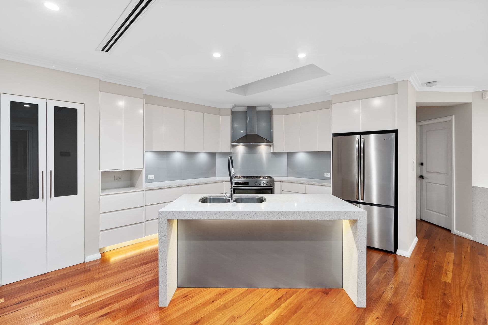9 Chiltern Place, Harrington Park, NSW, 2567, Harrington Park - Thumbnail 5