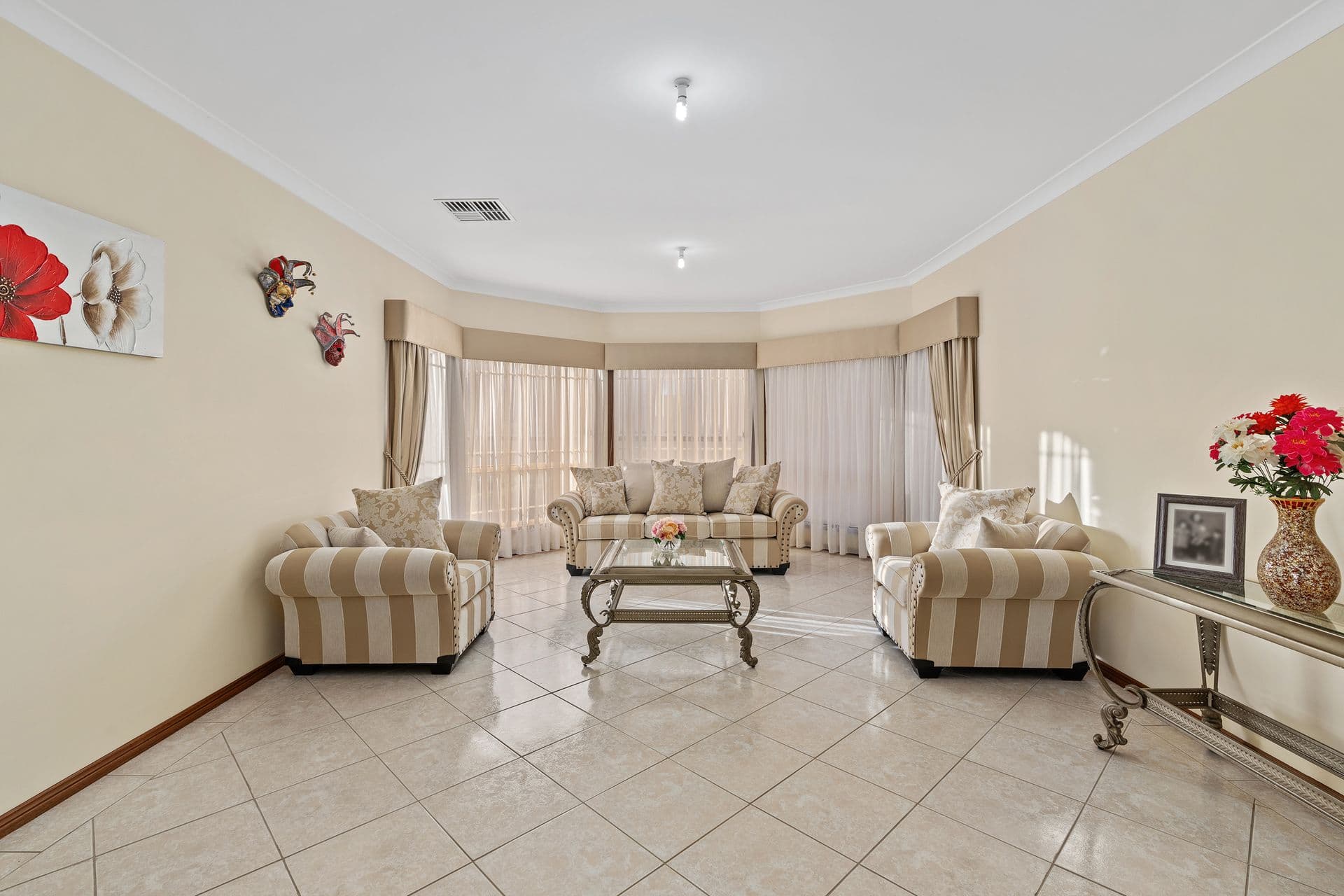 9 Garrison Road, Bossley Park, NSW, 2176, Bossley Park - Thumbnail 3