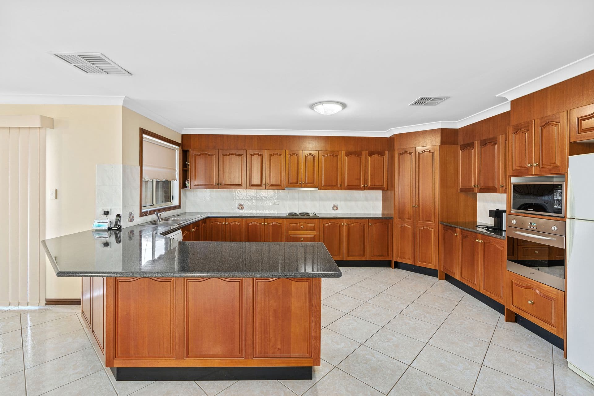 9 Garrison Road, Bossley Park, NSW, 2176, Bossley Park - Thumbnail 6