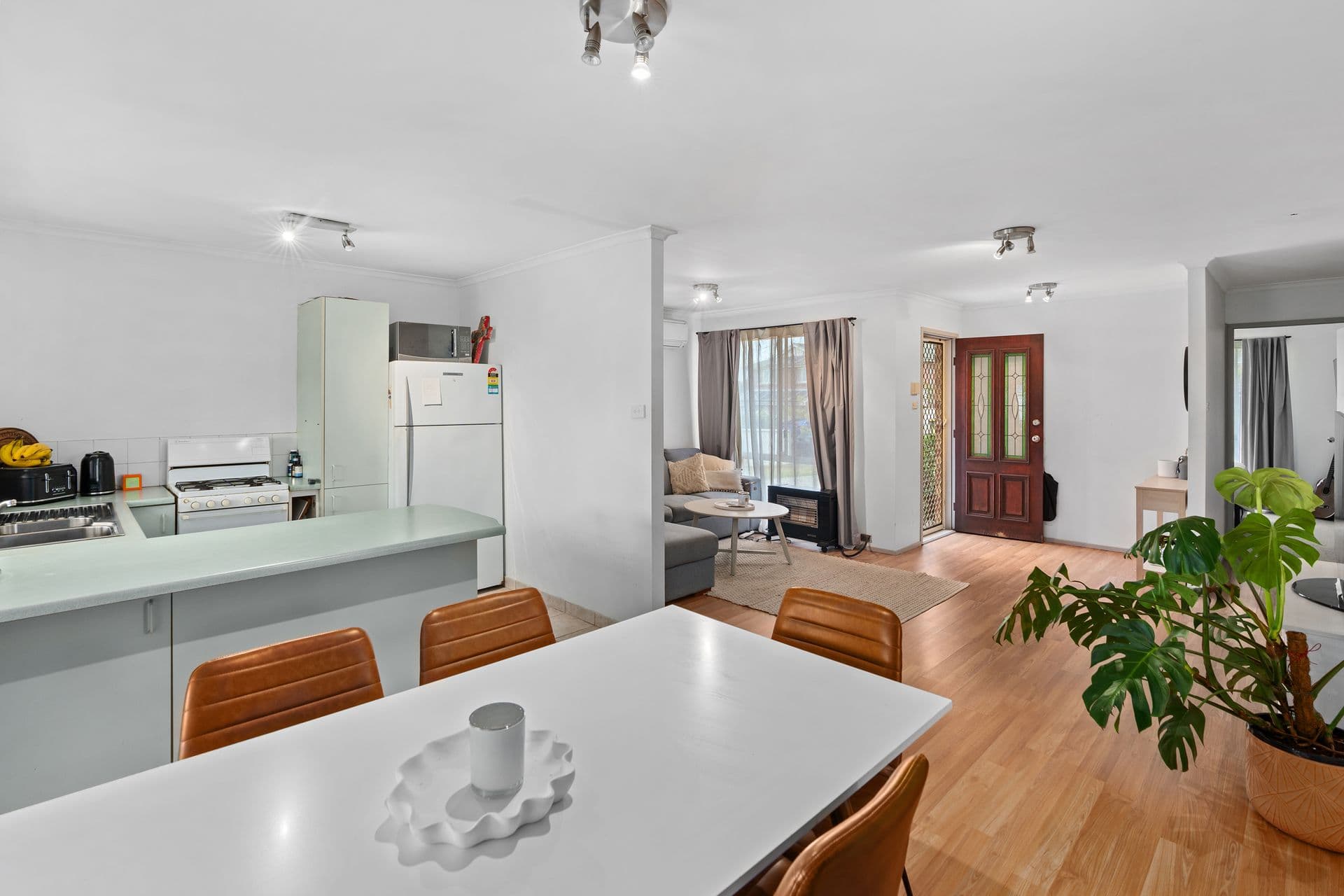 15 Woolgoolga Avenue, Hoxton Park, NSW, 2171, Hoxton Park - Thumbnail 4