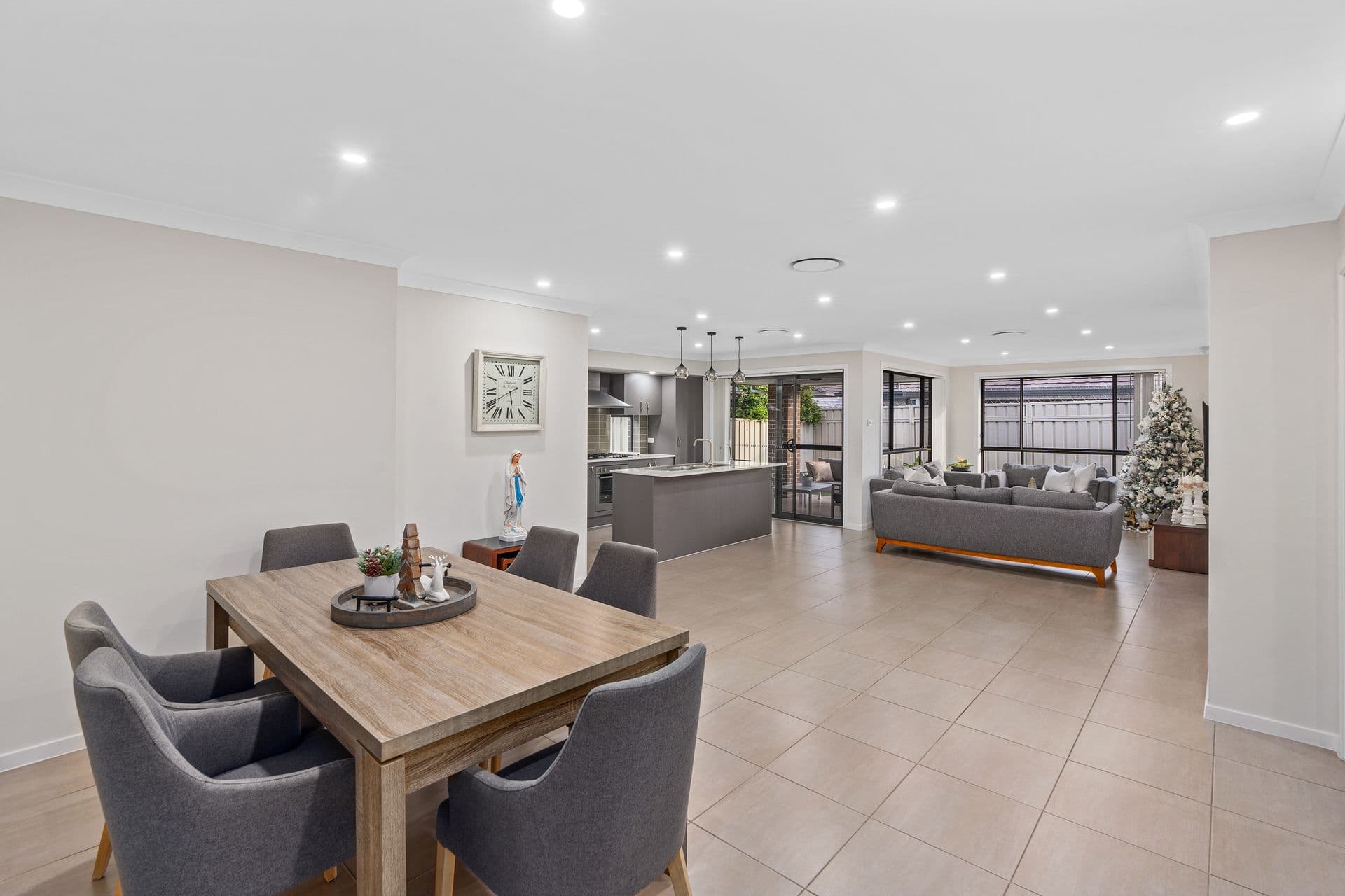 9 Follet Avenue, Middleton Grange, NSW, 2171, Middleton Grange - Thumbnail 2