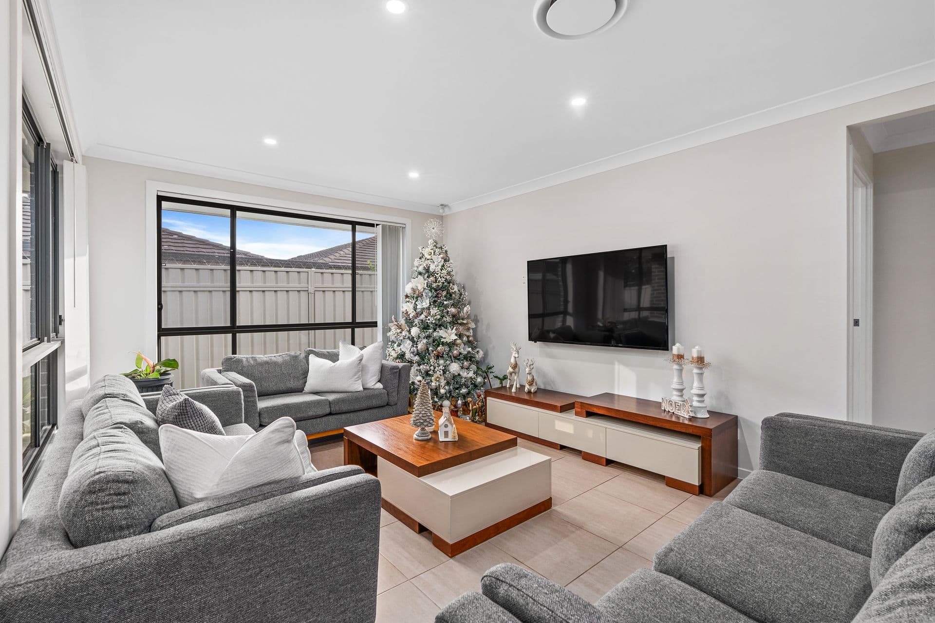 9 Follet Avenue, Middleton Grange, NSW, 2171, Middleton Grange - Thumbnail 4