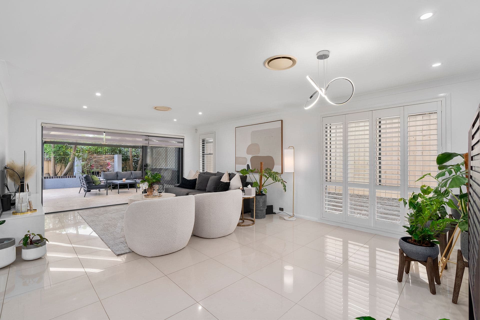 16 Stanley Avenue, Middleton Grange, NSW, 2171, Middleton Grange - Thumbnail 4