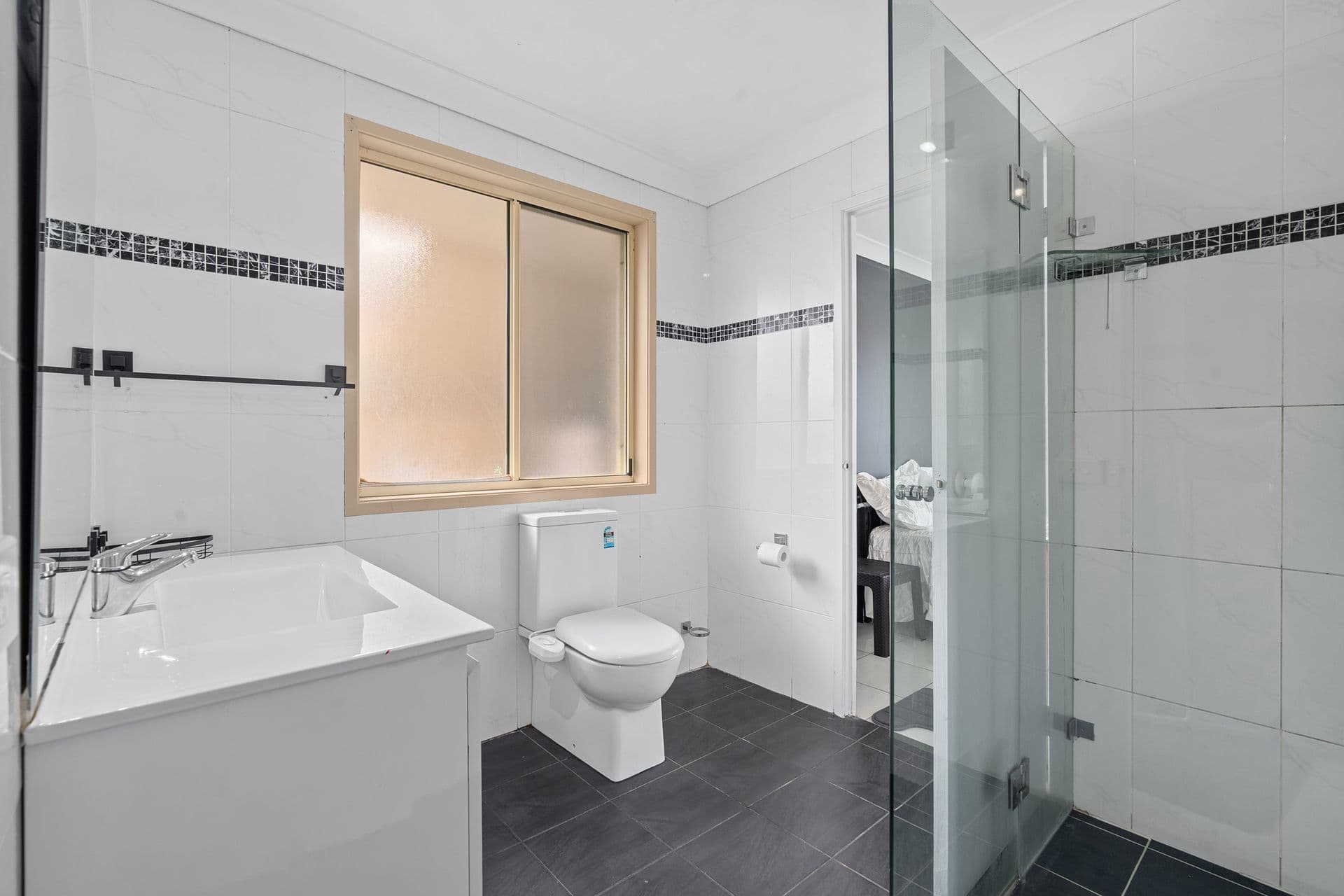 17 Woolgoolga Avenue, Hoxton Park, NSW, 2171, Hoxton Park - Thumbnail 7