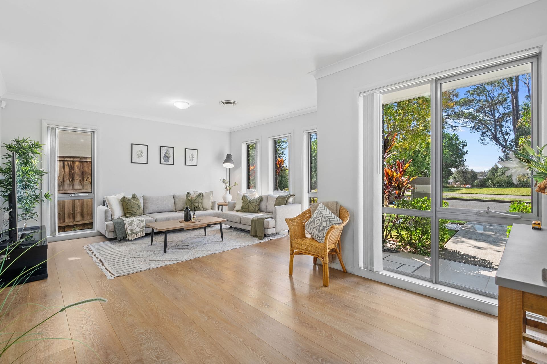 34 Lockheed Avenue, Middleton Grange, NSW, 2171, Middleton Grange - Thumbnail 3