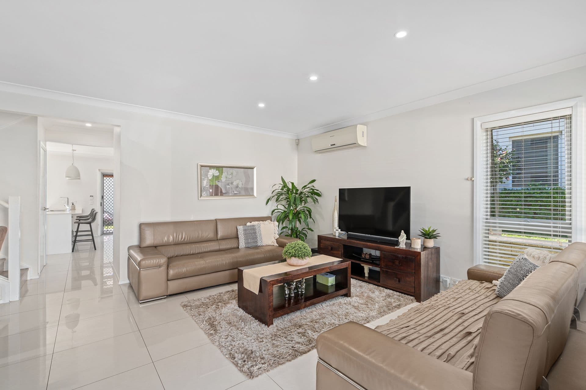 16 Truscott Avenue, Middleton Grange, NSW, 2171, Middleton Grange - Thumbnail 4