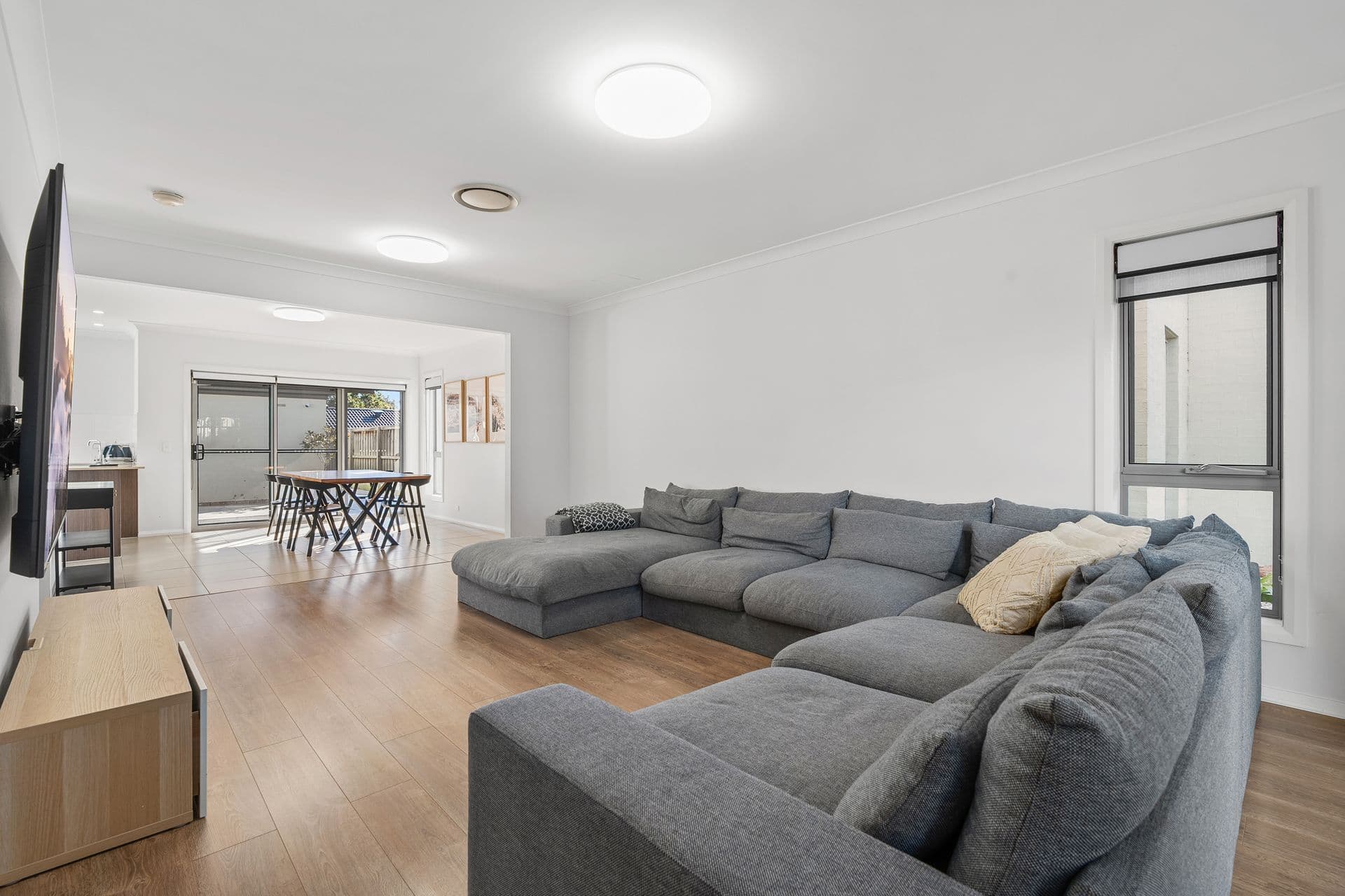 2 Glider Avenue, Middleton Grange, NSW, 2171, Middleton Grange - Thumbnail 2