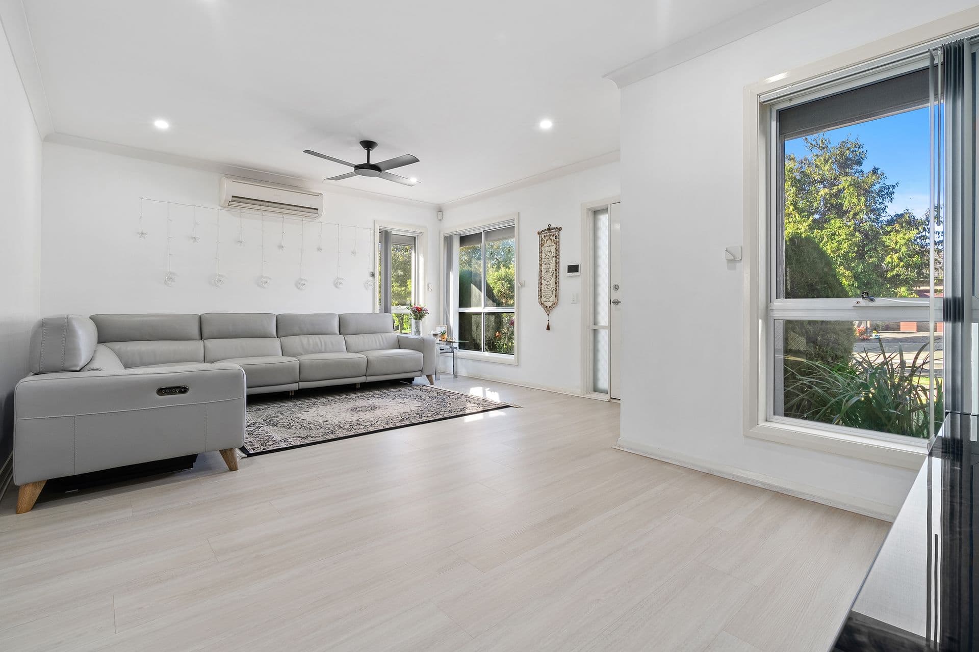44 Truscott Avenue, Middleton Grange, NSW, 2171, Middleton Grange - Thumbnail 2