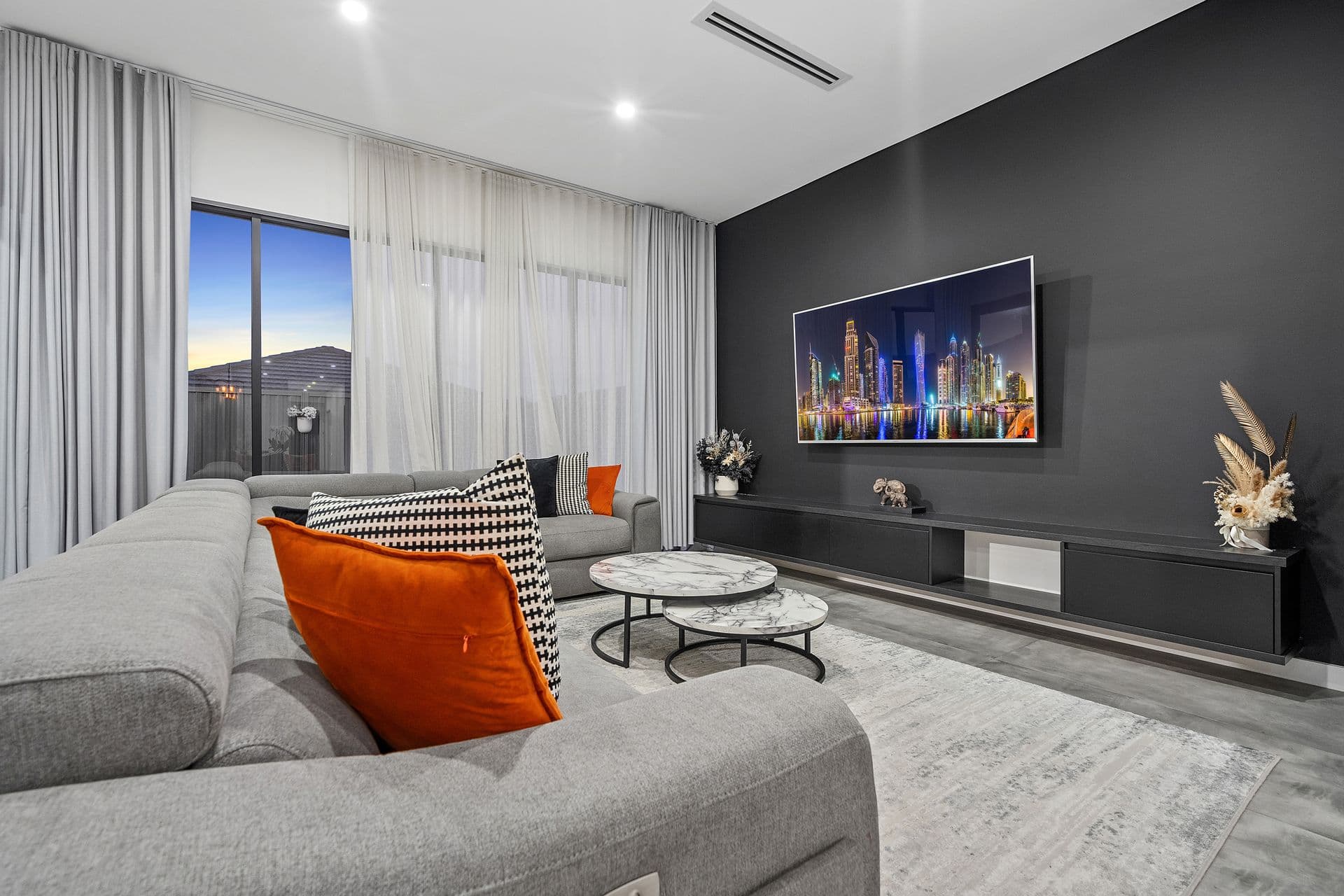 4 Tammarin Rock Avenue, Austral, NSW, 2179, Austral - Thumbnail 3