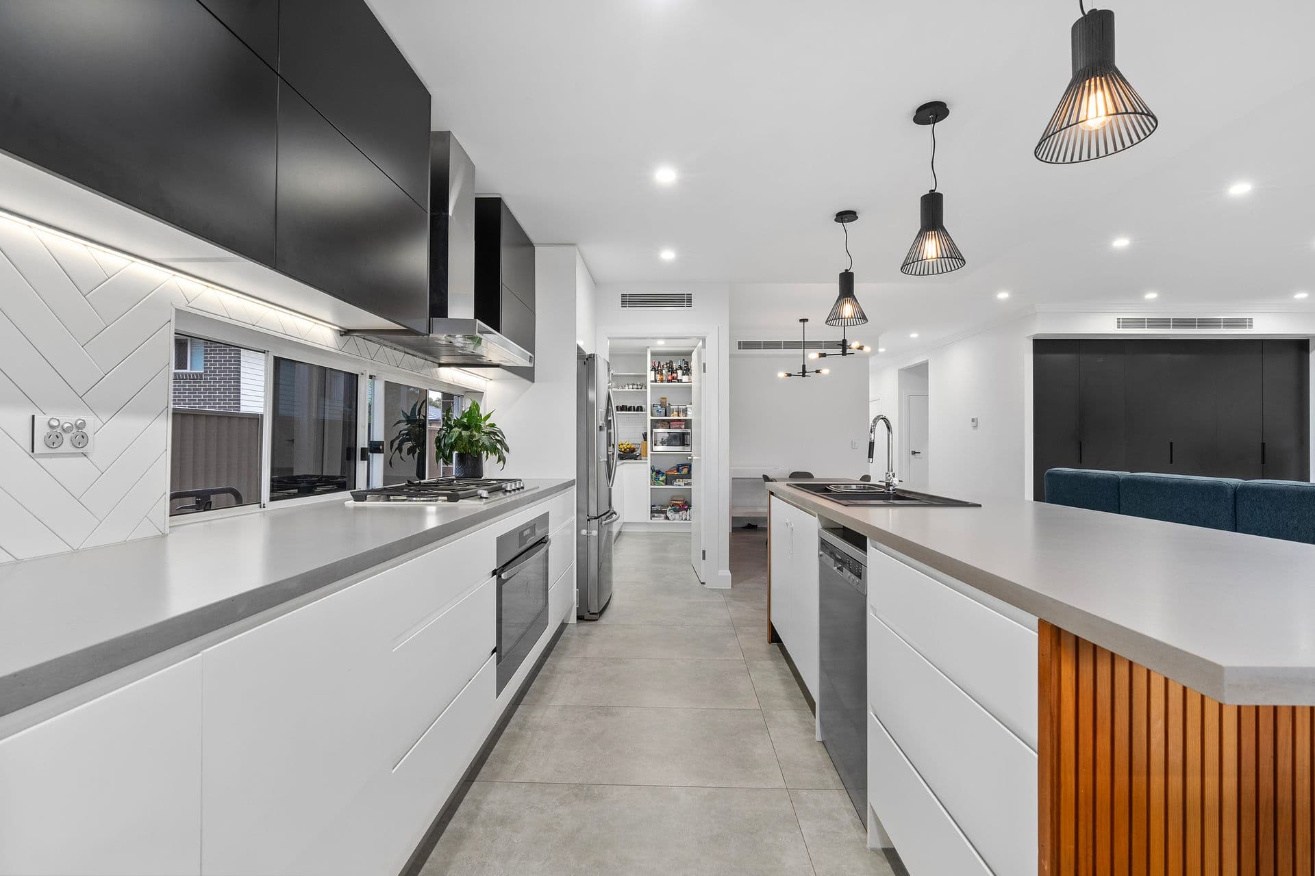 18 Love Road, Middleton Grange, NSW, 2171, Middleton Grange - Thumbnail 6