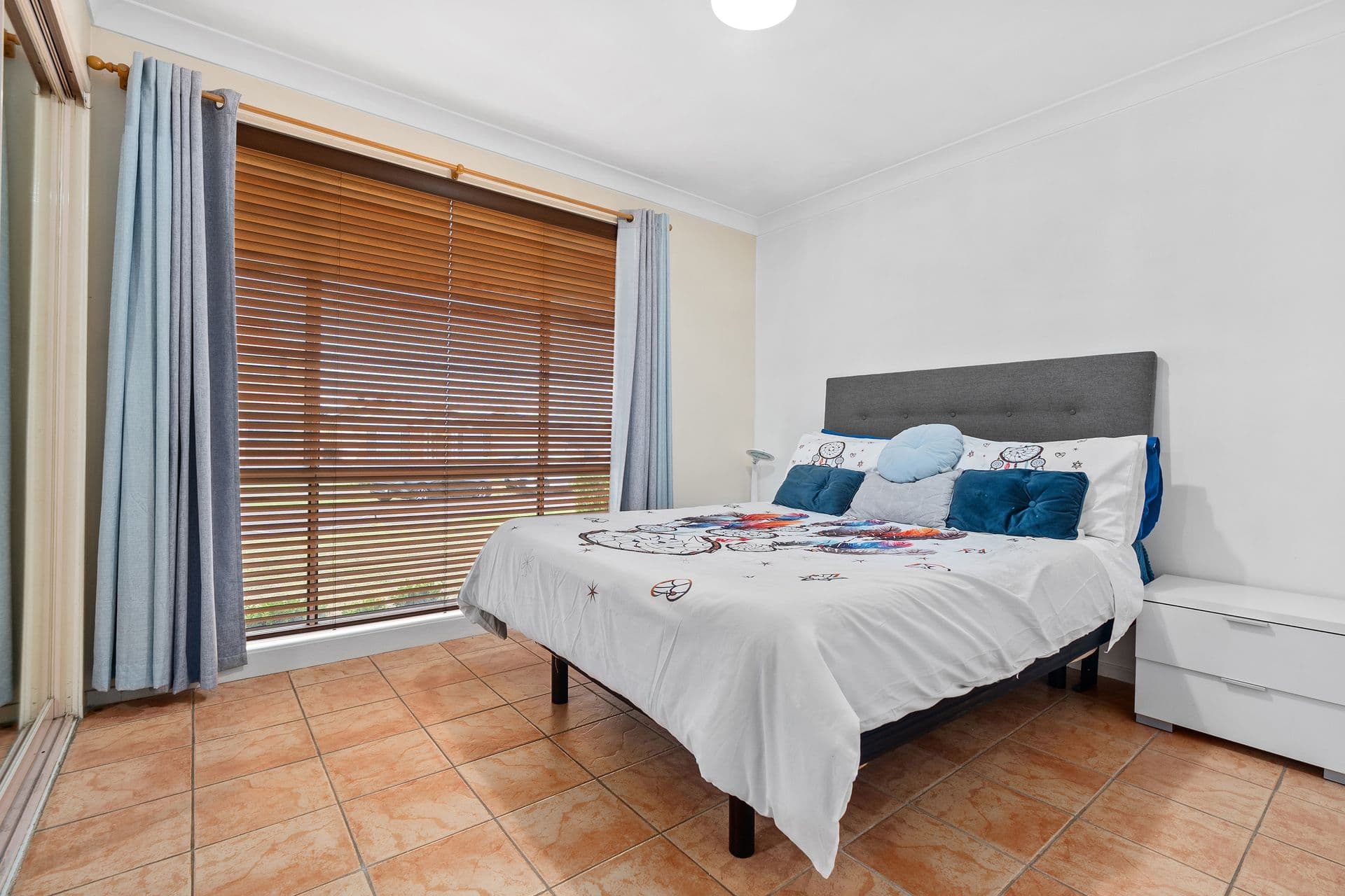 14 Port Macquarie Avenue, Hoxton Park, NSW, 2171, Hoxton Park - Thumbnail 6