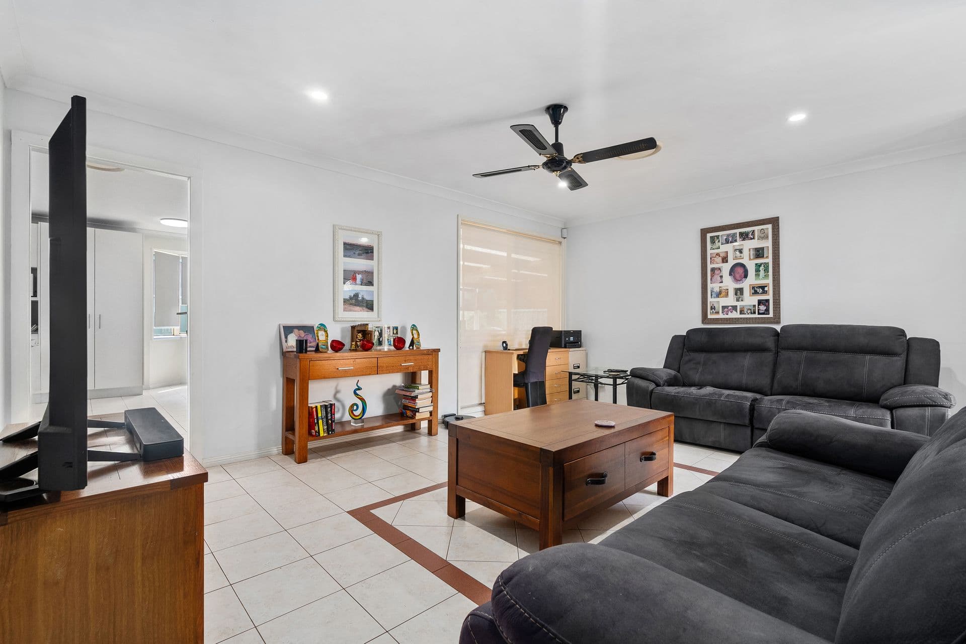 42 Tamworth Crescent, Hoxton Park, NSW, 2171, Hoxton Park - Thumbnail 2