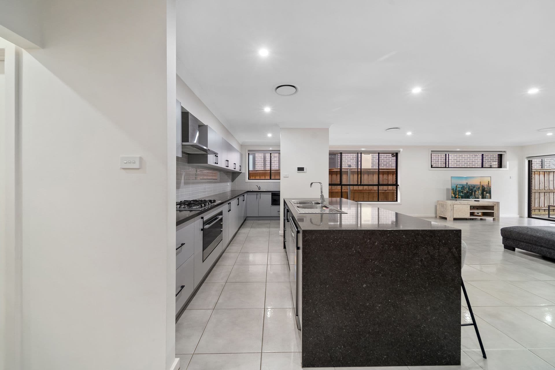 150 Rosedale Circuit, Carnes Hill, NSW, 2171, Carnes Hill - Thumbnail 6