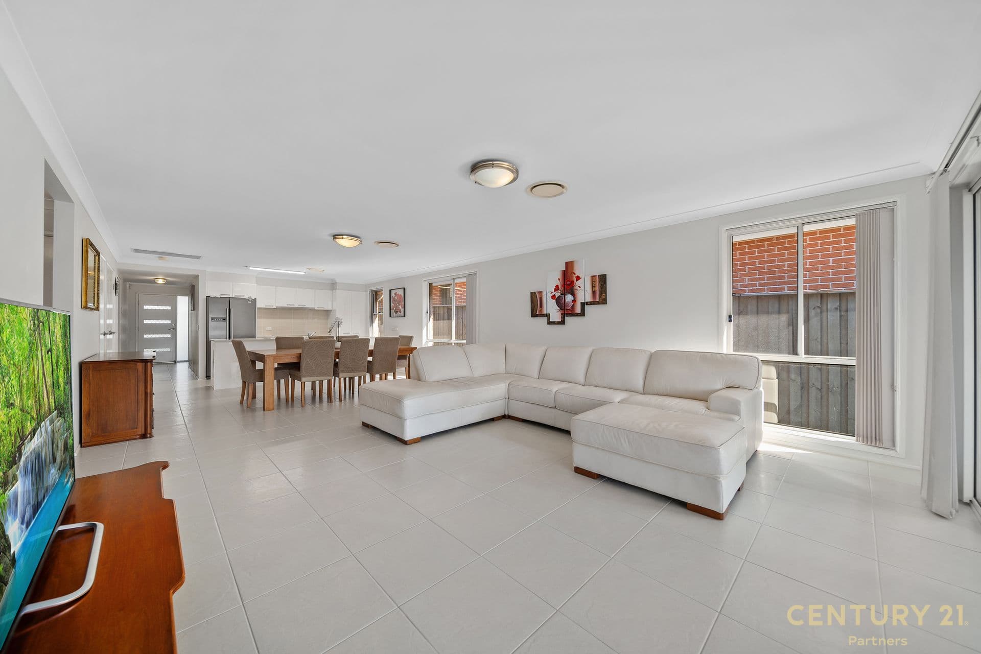 33 Stanley Avenue, Middleton Grange, NSW, 2171, Middleton Grange - Thumbnail 2