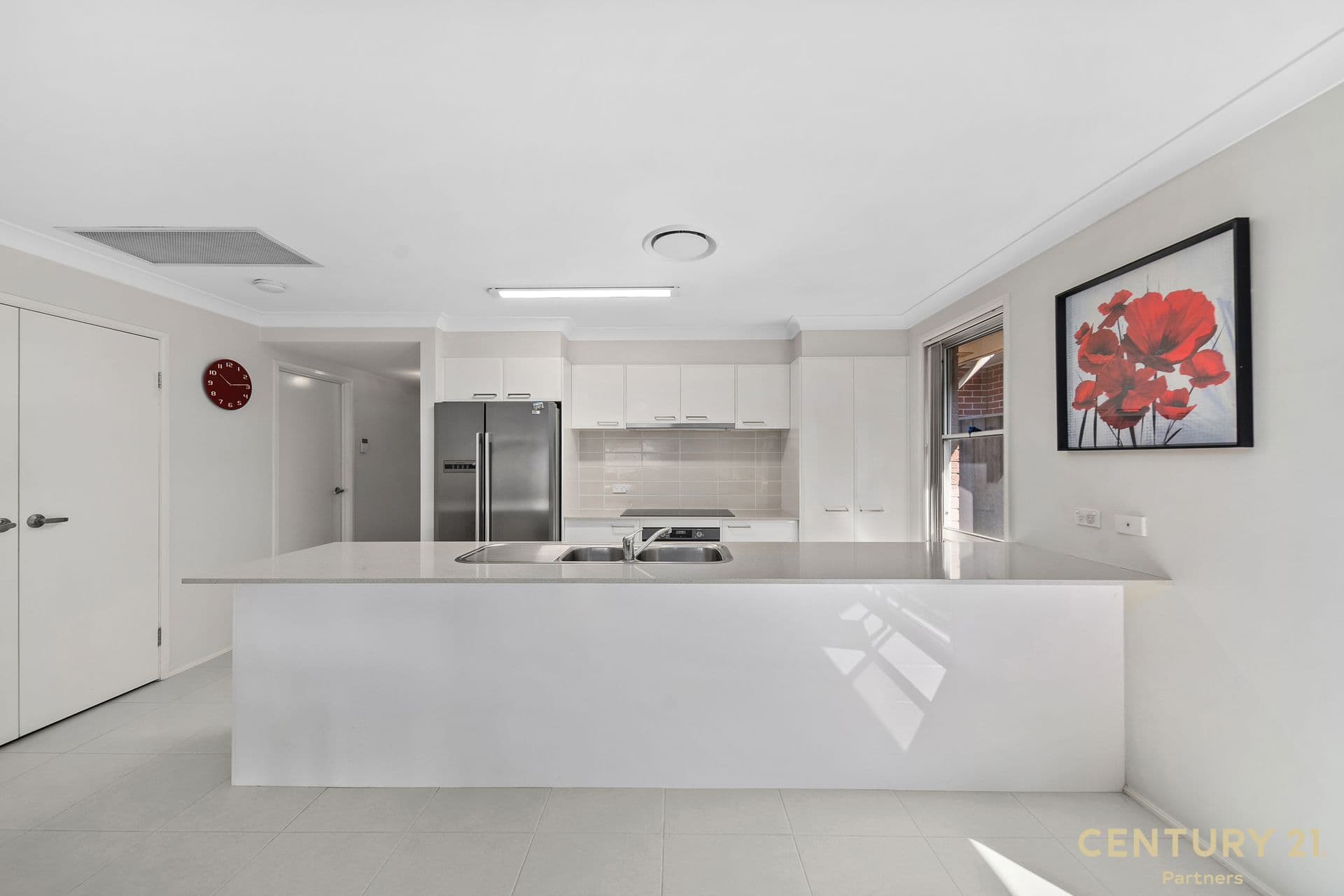 33 Stanley Avenue, Middleton Grange, NSW, 2171, Middleton Grange - Thumbnail 6